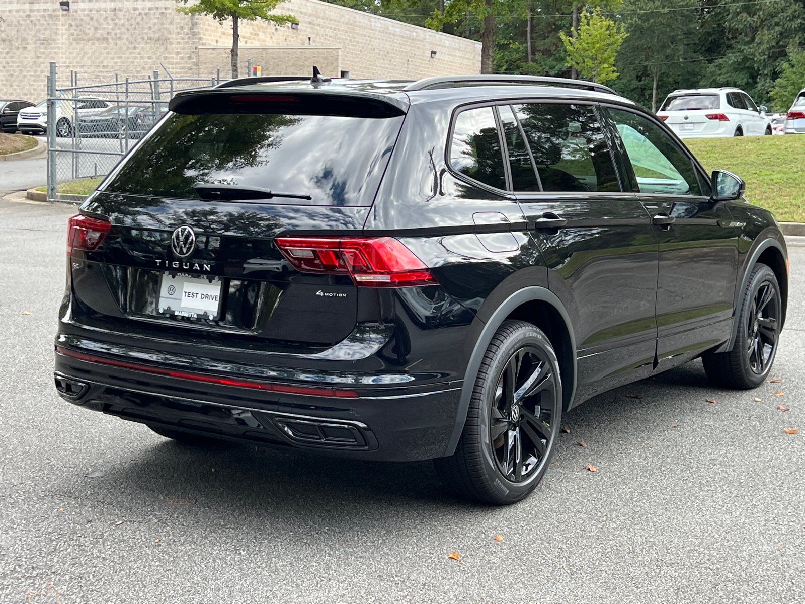 2024 Volkswagen Tiguan 2.0T SE R-Line Black 7