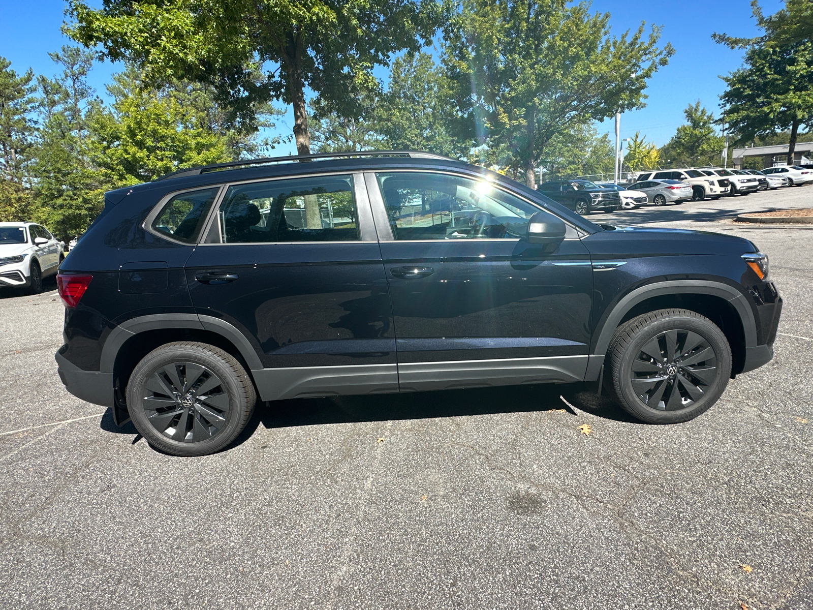 2024 Volkswagen Taos 1.5T S 8