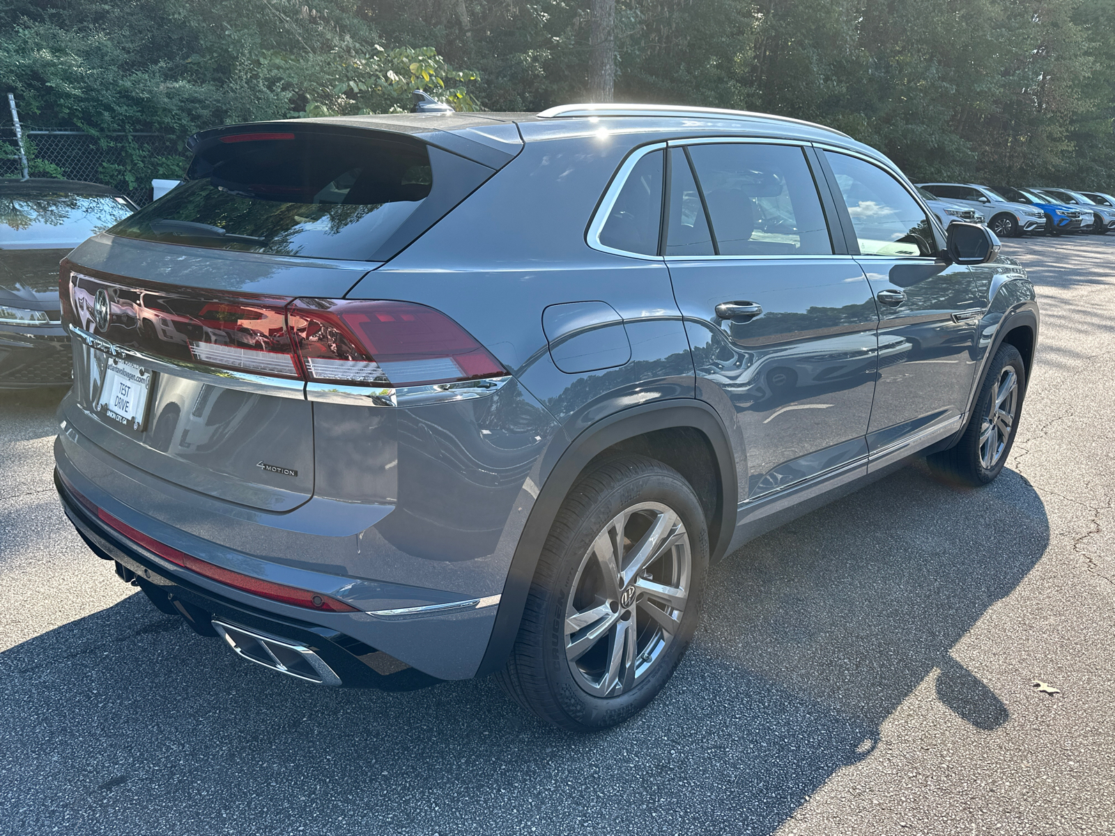 2024 Volkswagen Atlas Cross Sport SEL R-Line 4Motion 7