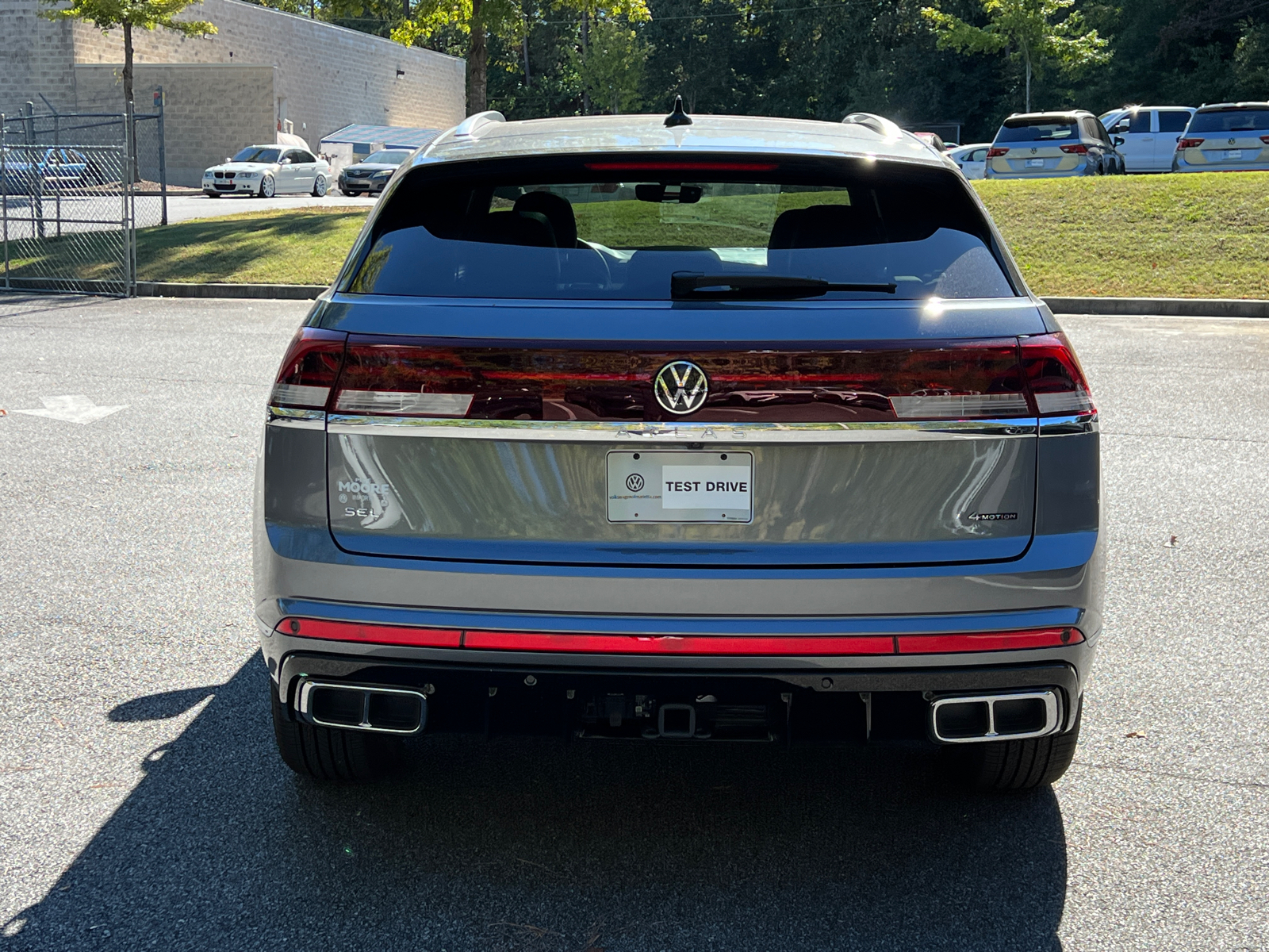 2024 Volkswagen Atlas Cross Sport 2.0T SEL R-Line 6