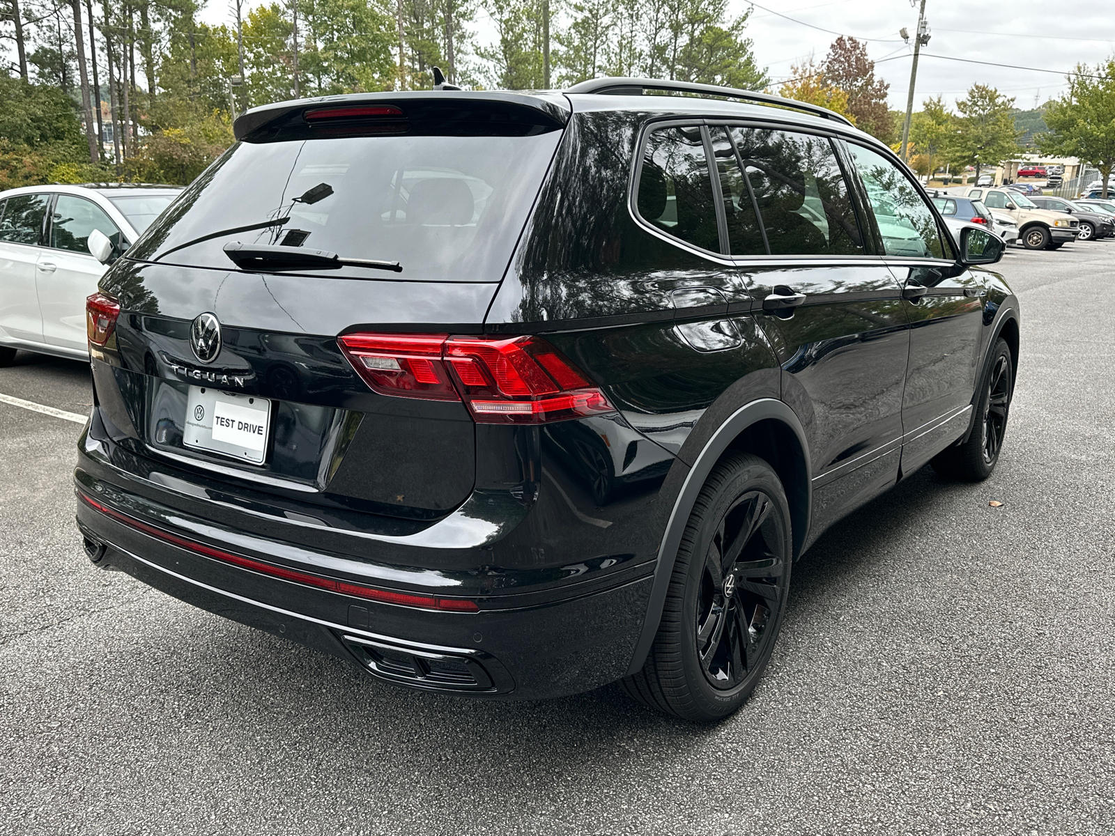 2024 Volkswagen Tiguan 2.0T SE R-Line Black 7