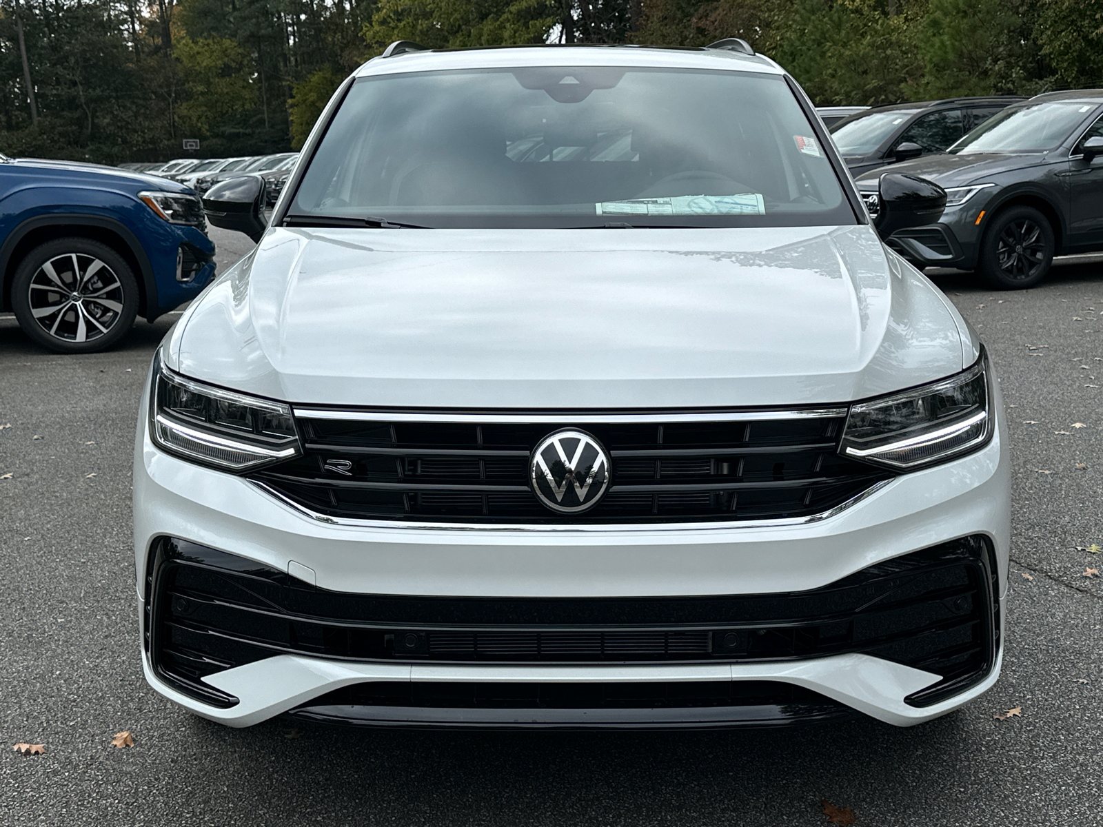 2024 Volkswagen Tiguan 2.0T SE R-Line Black 2