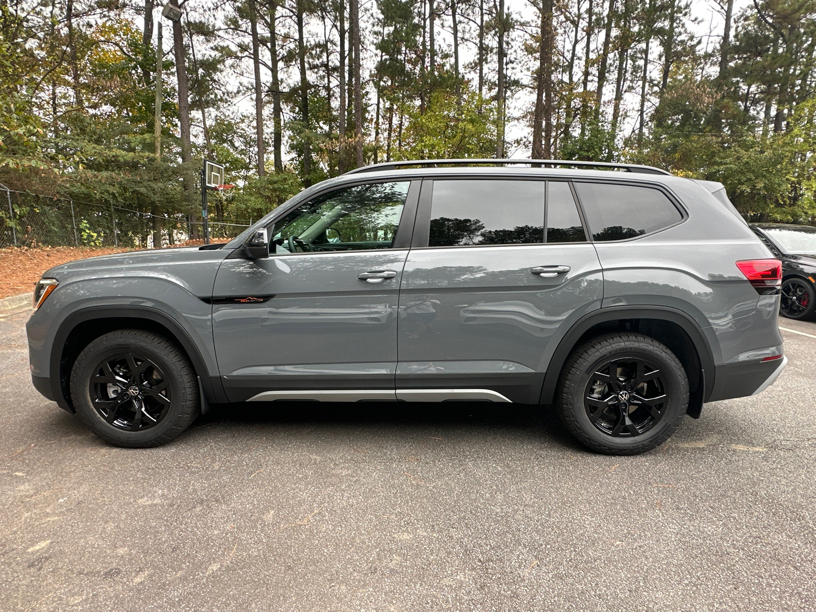 2024 Volkswagen Atlas 2.0T Peak Edition SE w/Technology 4