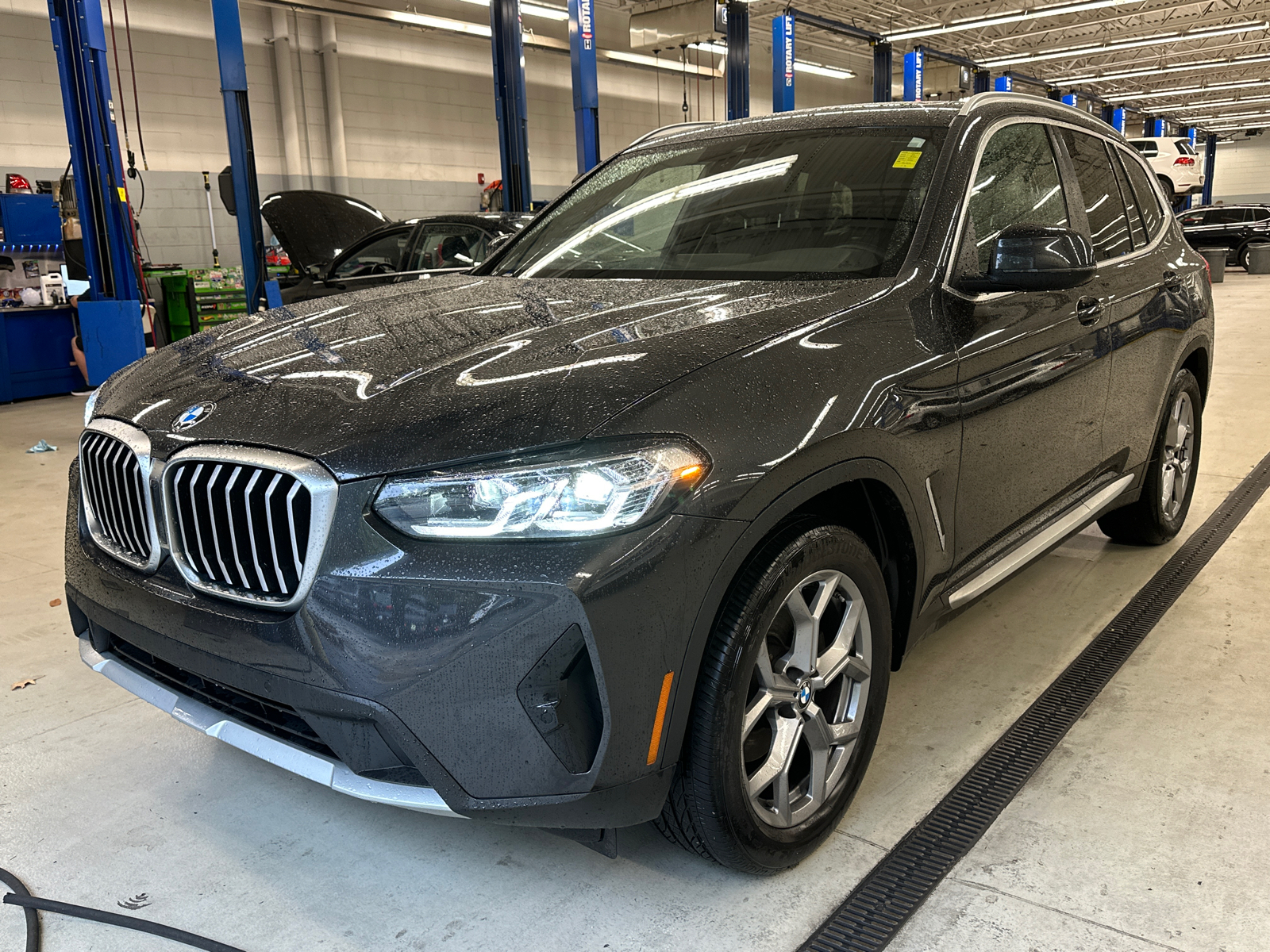 2023 BMW X3 xDrive30i 3