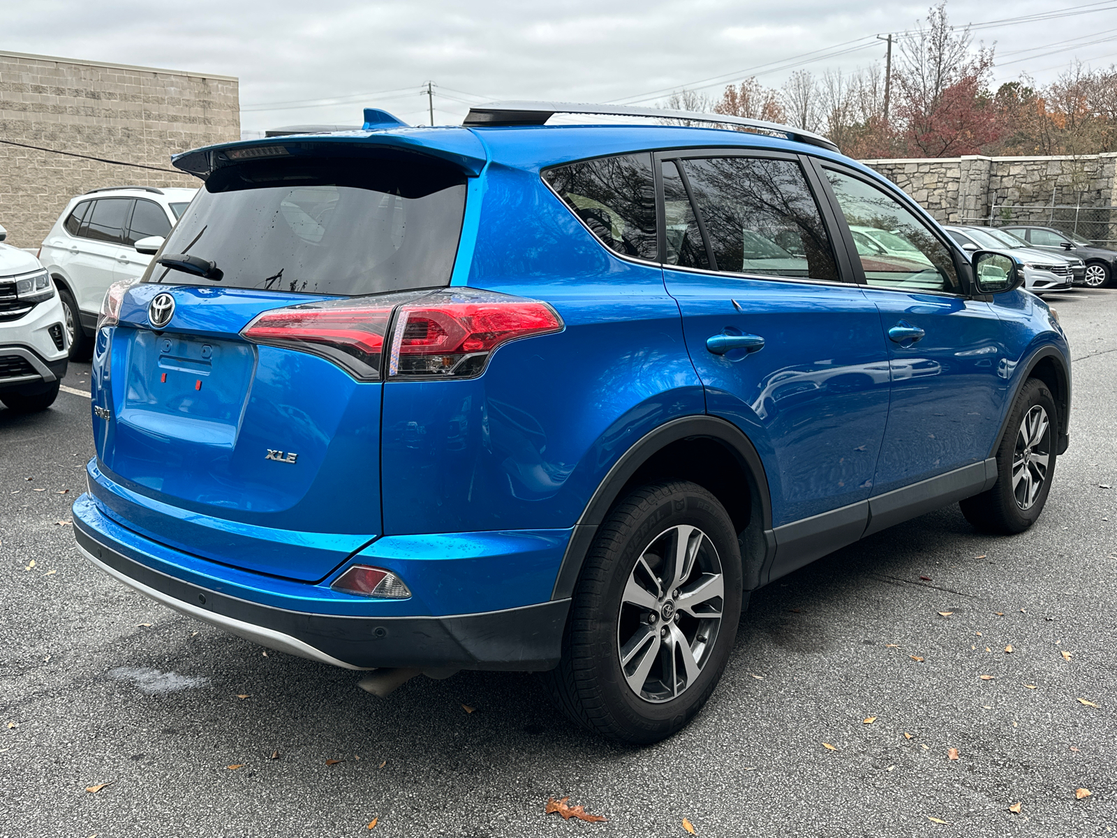 2018 Toyota RAV4 XLE 7