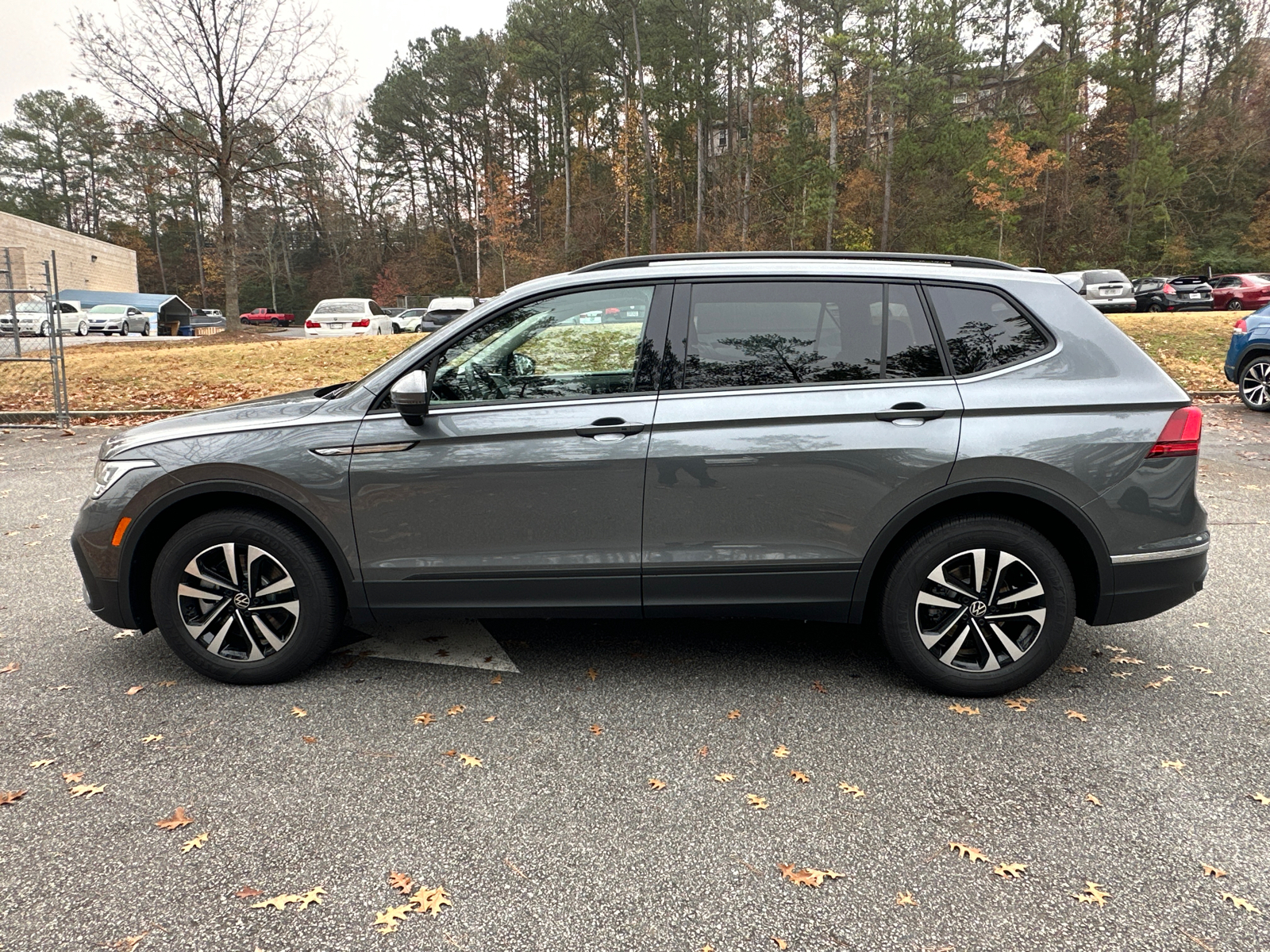 2024 Volkswagen Tiguan 2.0T S 4