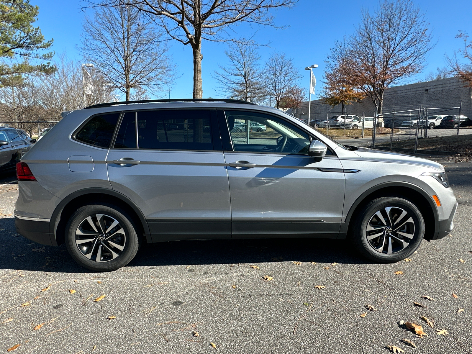 2024 Volkswagen Tiguan 2.0T S 8