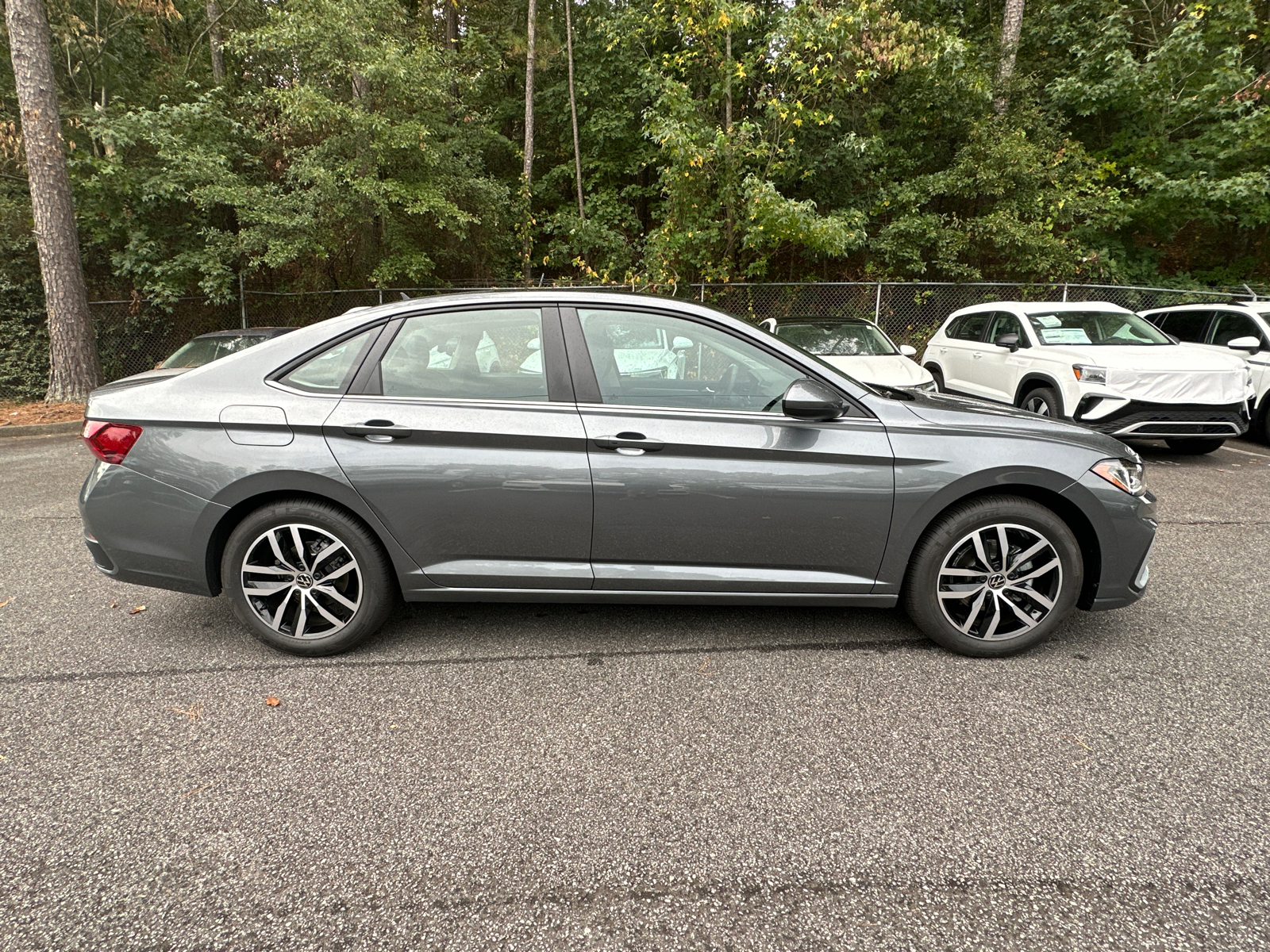 2025 Volkswagen Jetta 1.5T SE 8