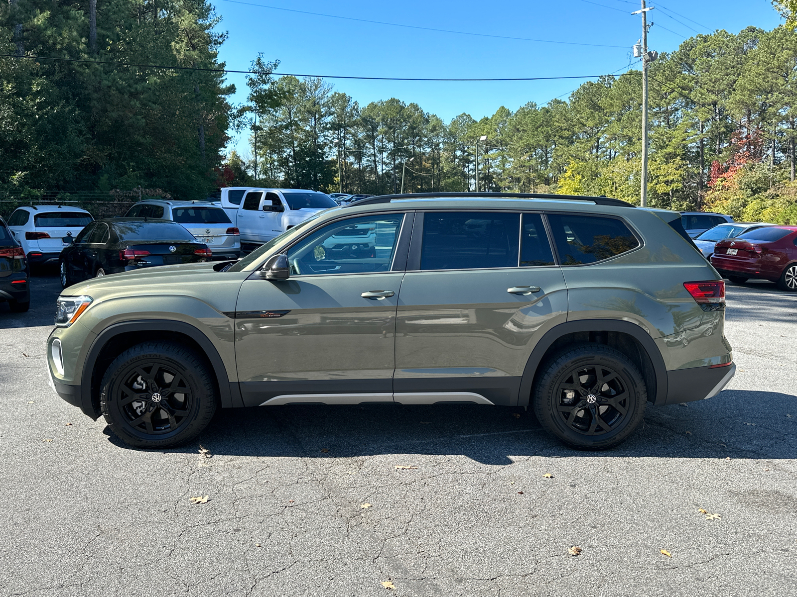 2024 Volkswagen Atlas 2.0T Peak Edition SEL 4