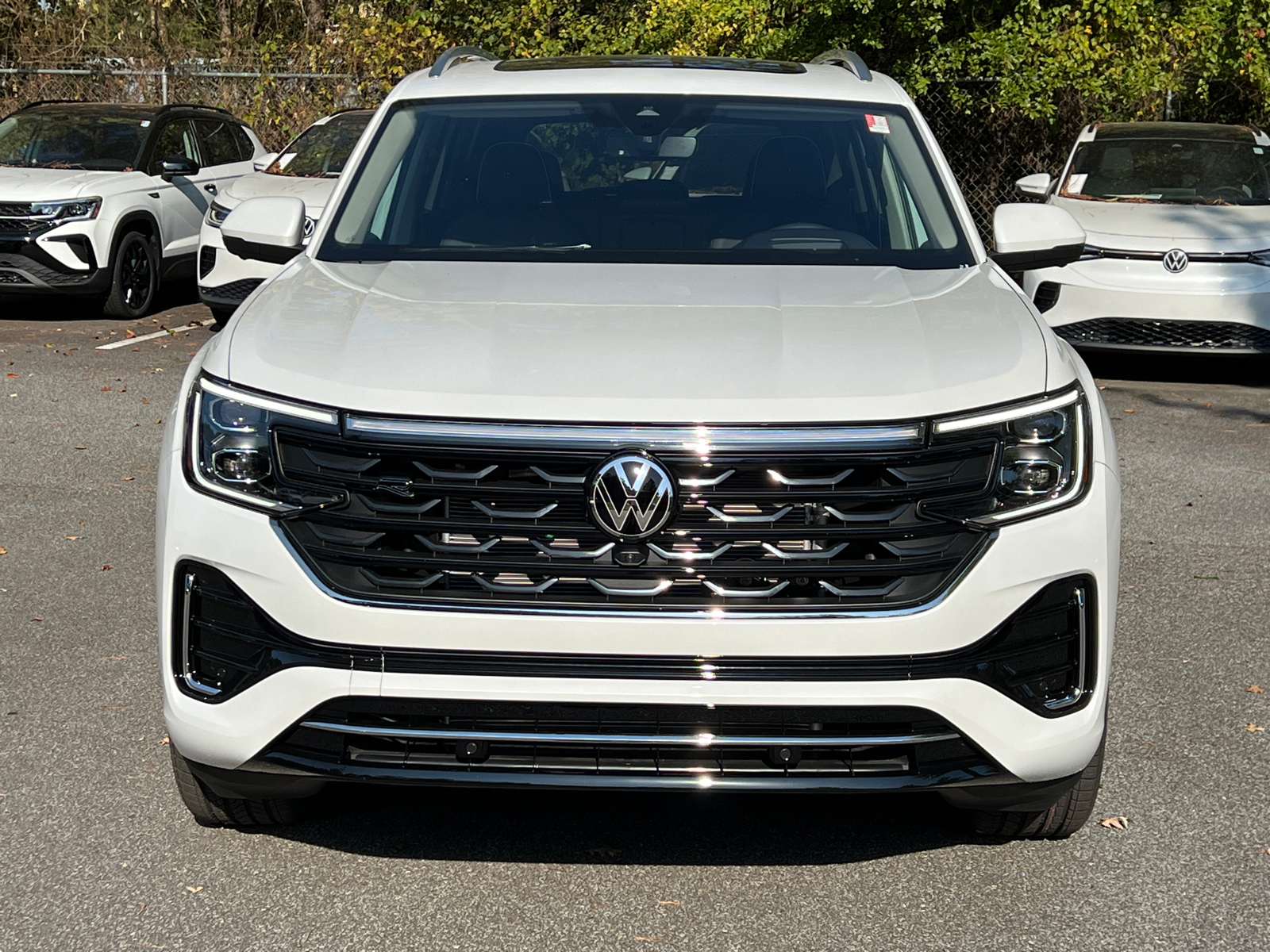 2025 Volkswagen Atlas 2.0T SEL Premium R-Line 2