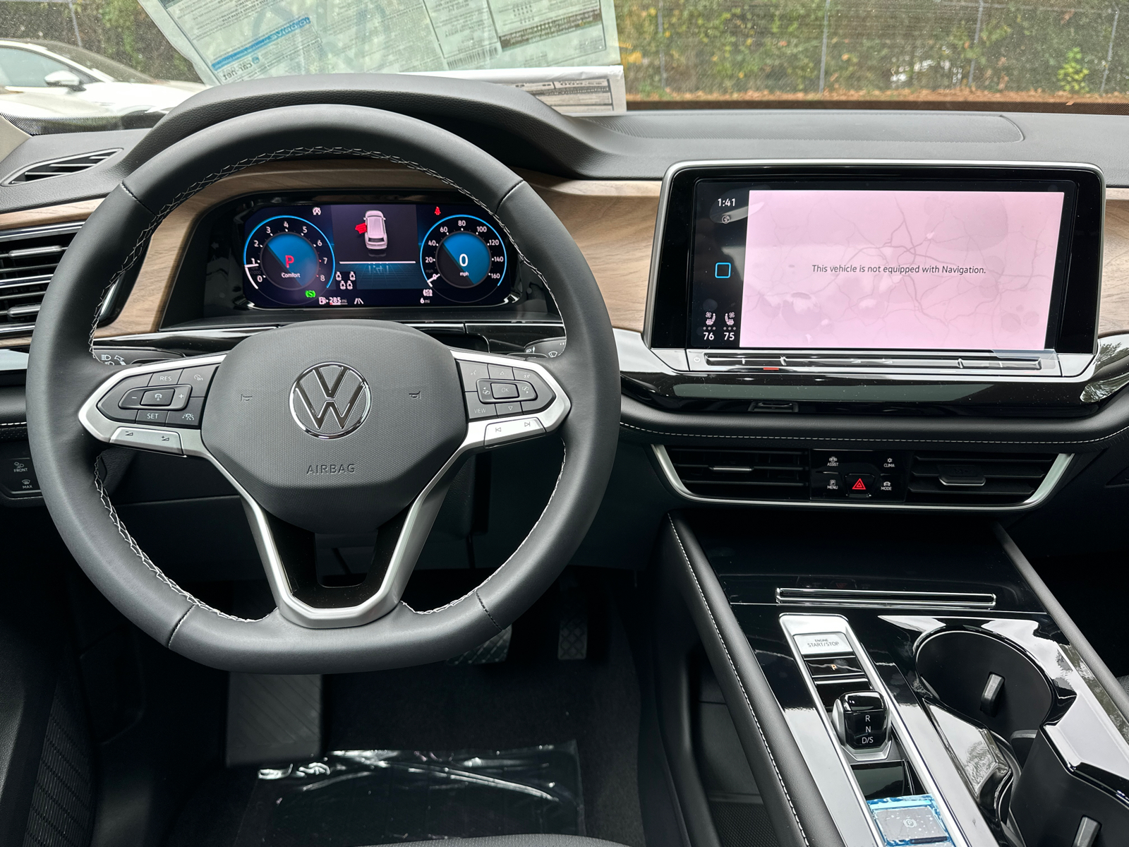 2025 Volkswagen Atlas 2.0T SE w/Technology 26