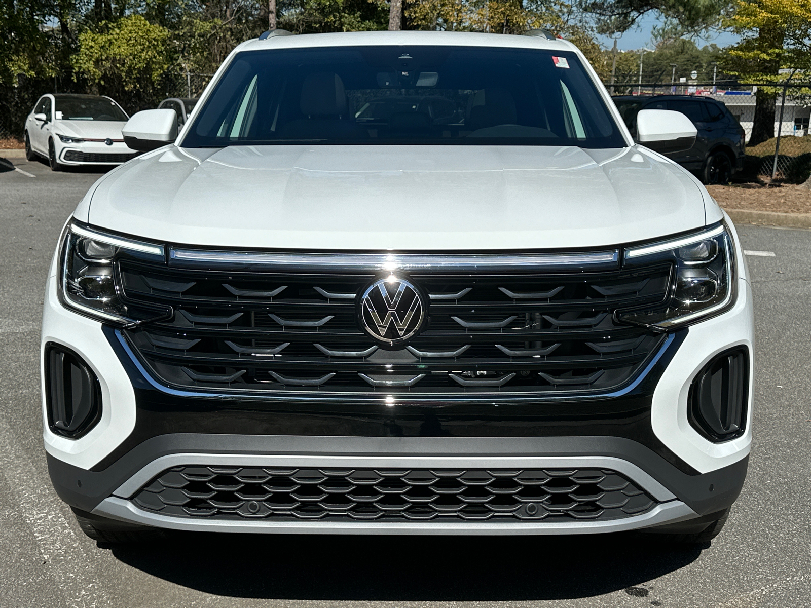 2025 Volkswagen Atlas Cross Sport 2.0T SE w/Technology 2