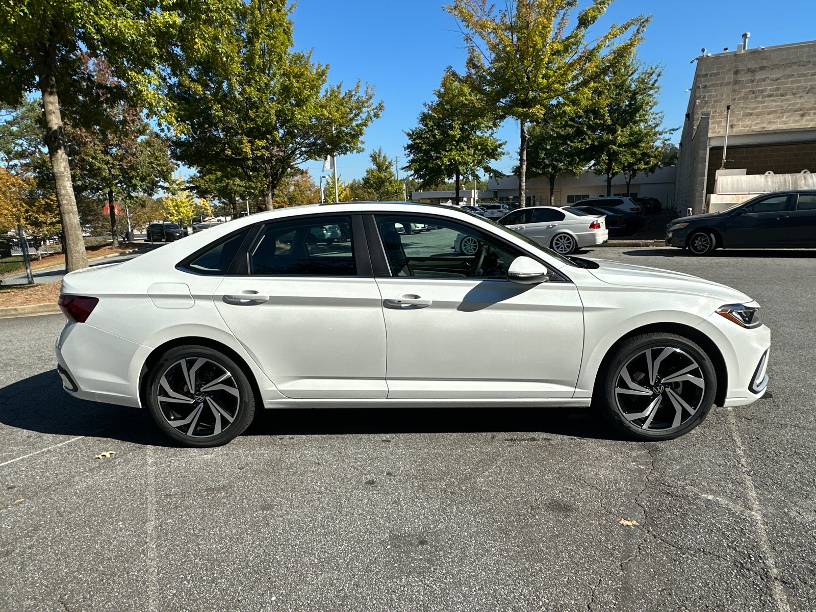 2025 Volkswagen Jetta SEL 8