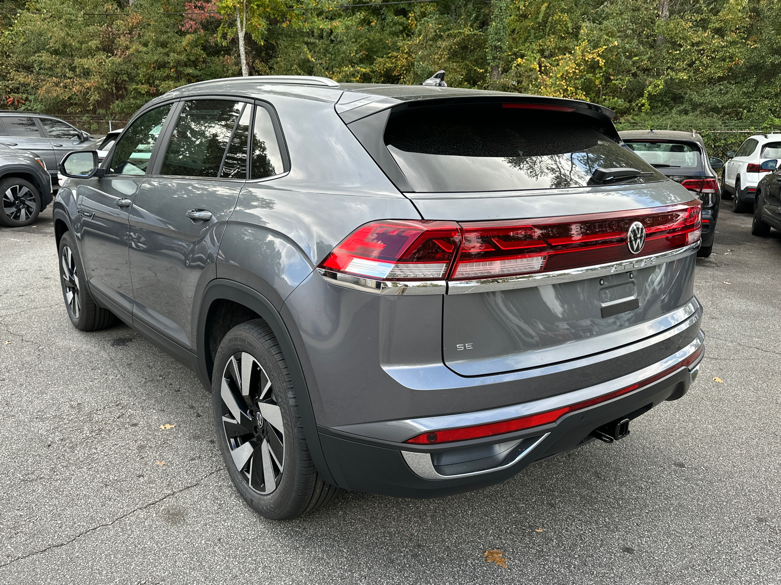 2025 Volkswagen Atlas Cross Sport 2.0T SE w/Technology 5