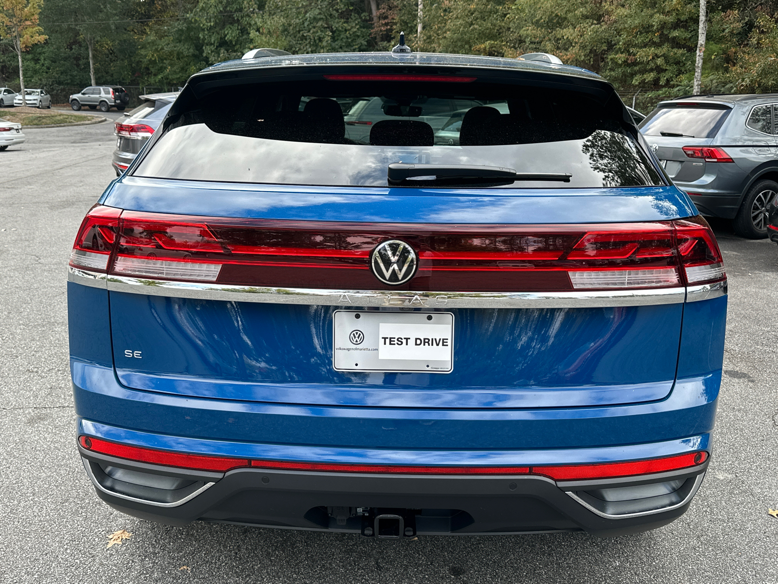 2025 Volkswagen Atlas Cross Sport 2.0T SE w/Technology 6