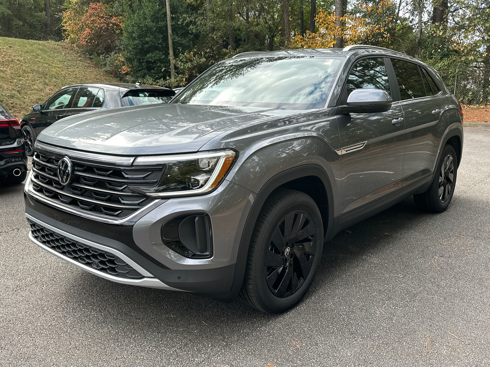 2025 Volkswagen Atlas Cross Sport 2.0T SE w/Technology 3