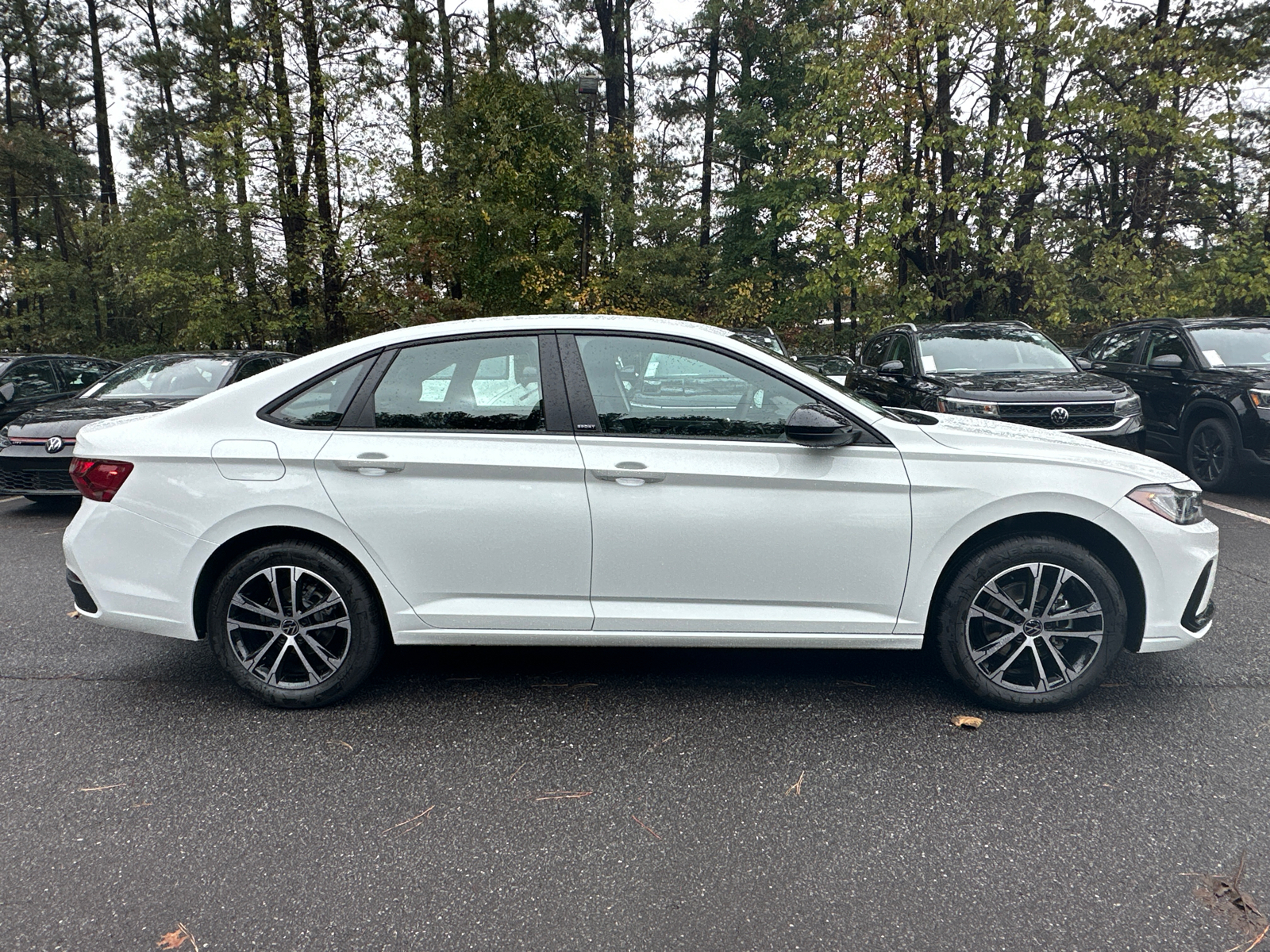 2025 Volkswagen Jetta Sport 8