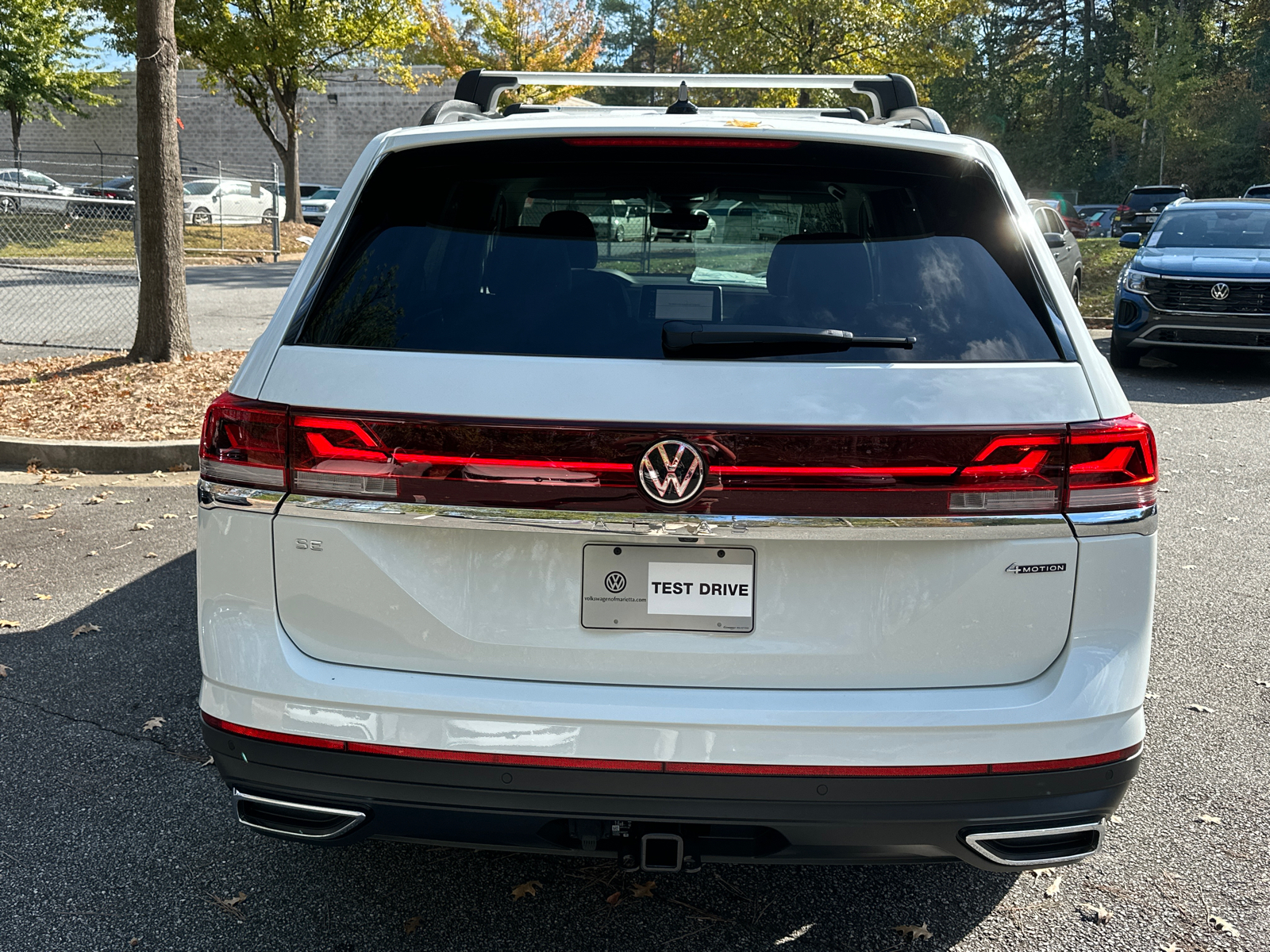 2025 Volkswagen Atlas 2.0T SE w/Technology 6