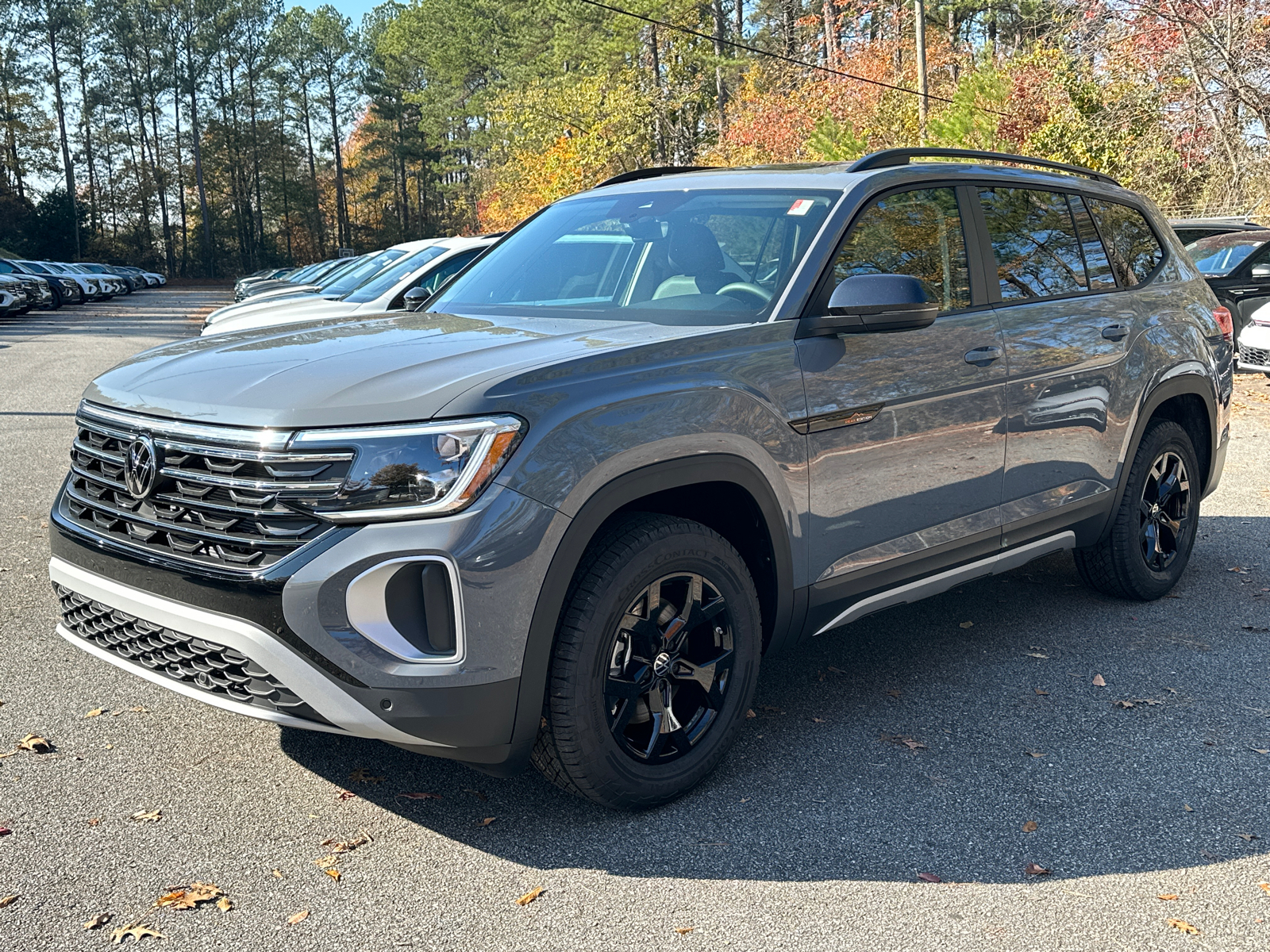 2025 Volkswagen Atlas  3