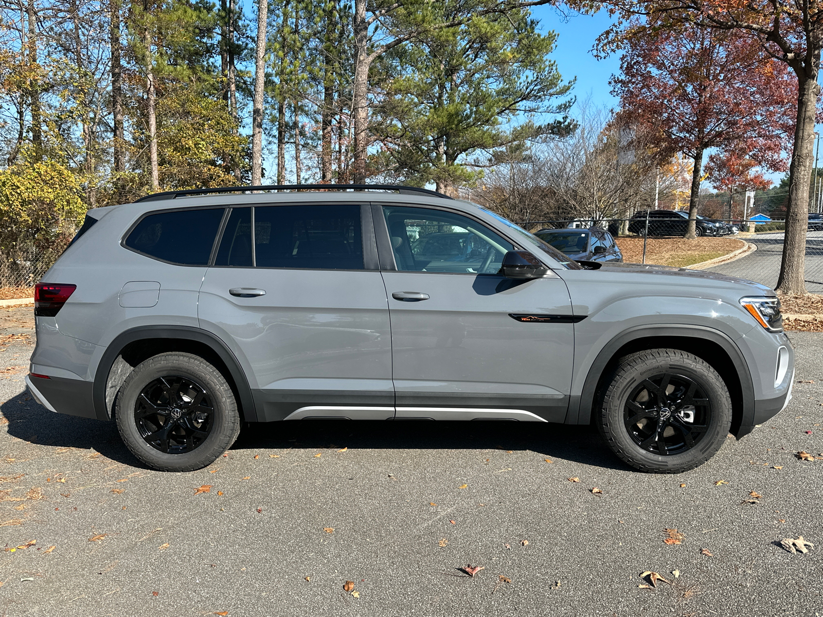 2025 Volkswagen Atlas  8