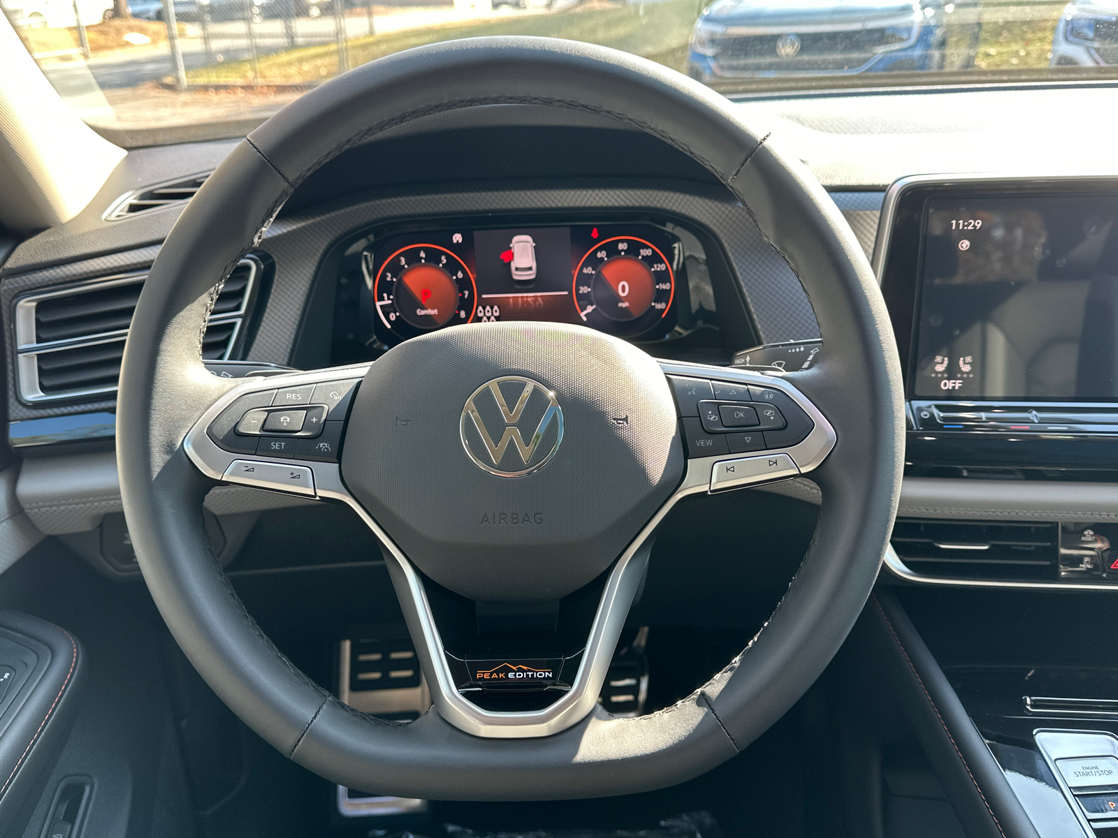 2025 Volkswagen Atlas  26