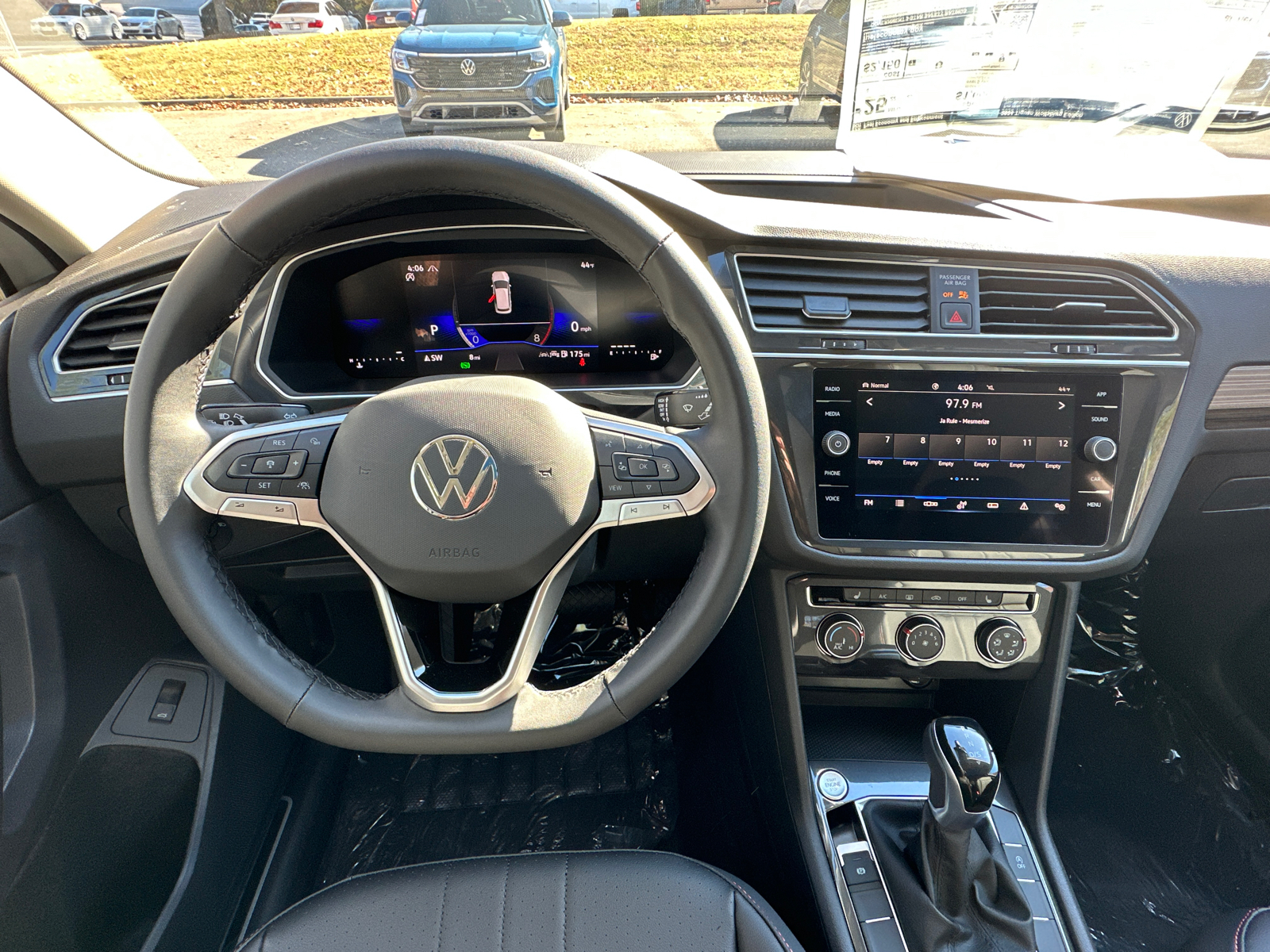 2024 Volkswagen Tiguan Wolfsburg 23