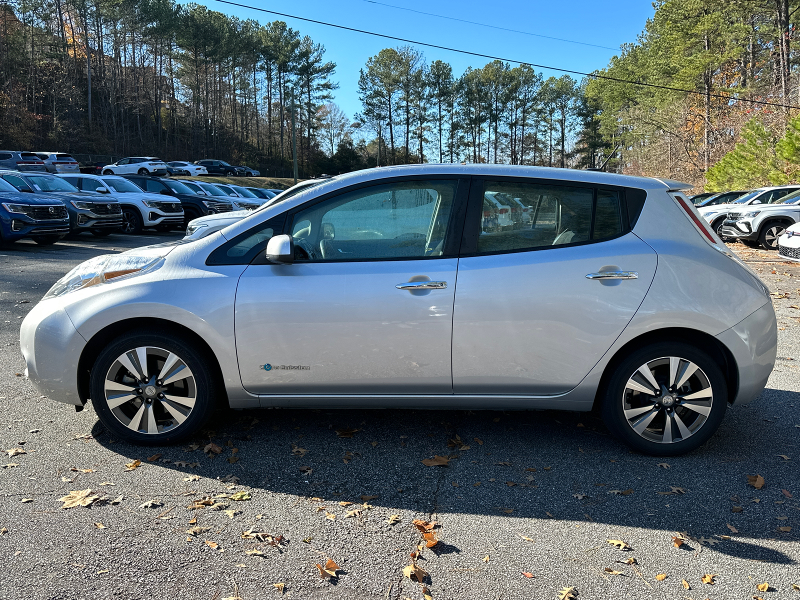 2015 Nissan Leaf SV 4