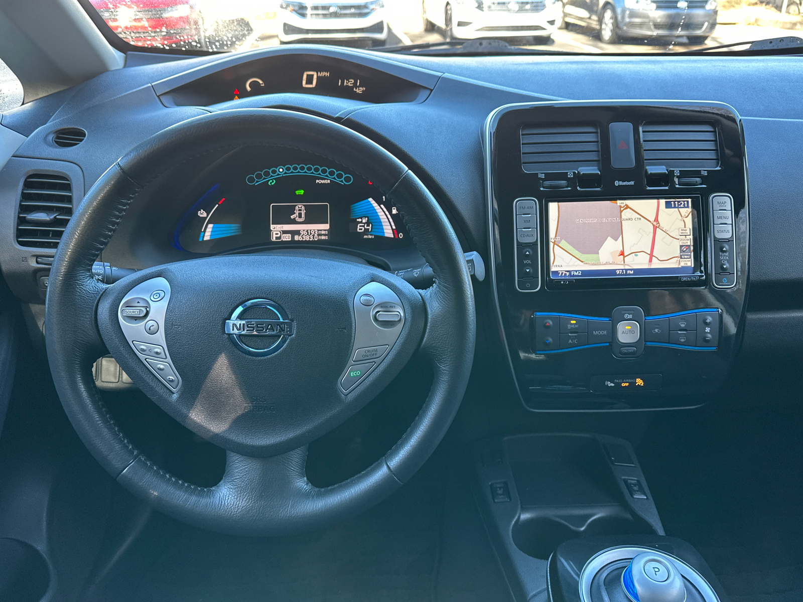 2015 Nissan Leaf SV 22