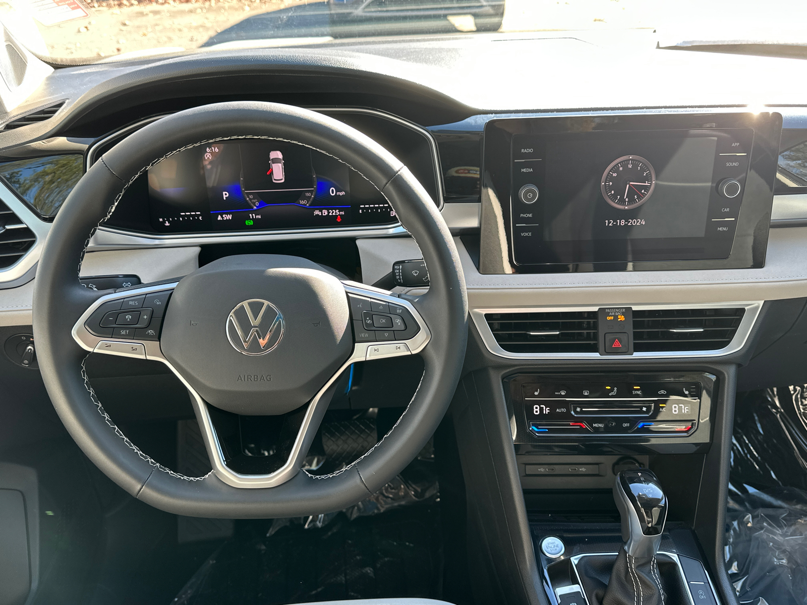 2025 Volkswagen Taos 1.5T SE 22