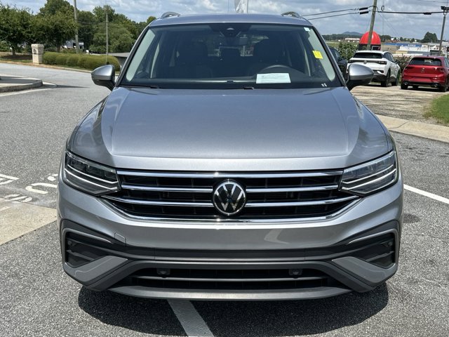 2023 Volkswagen Tiguan 2.0T SE 2