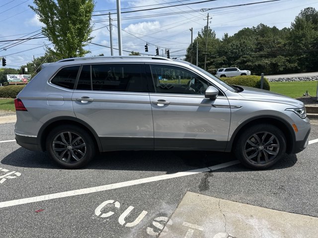 2023 Volkswagen Tiguan 2.0T SE 8