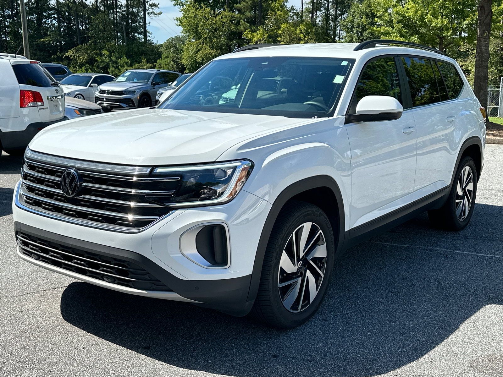 2024 Volkswagen Atlas 2.0T SE w/Technology 3