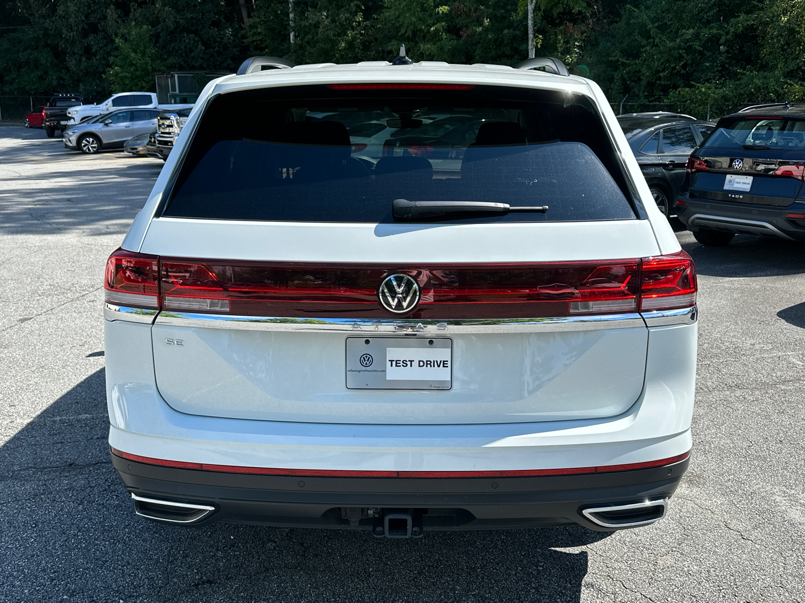 2024 Volkswagen Atlas 2.0T SE w/Technology 6