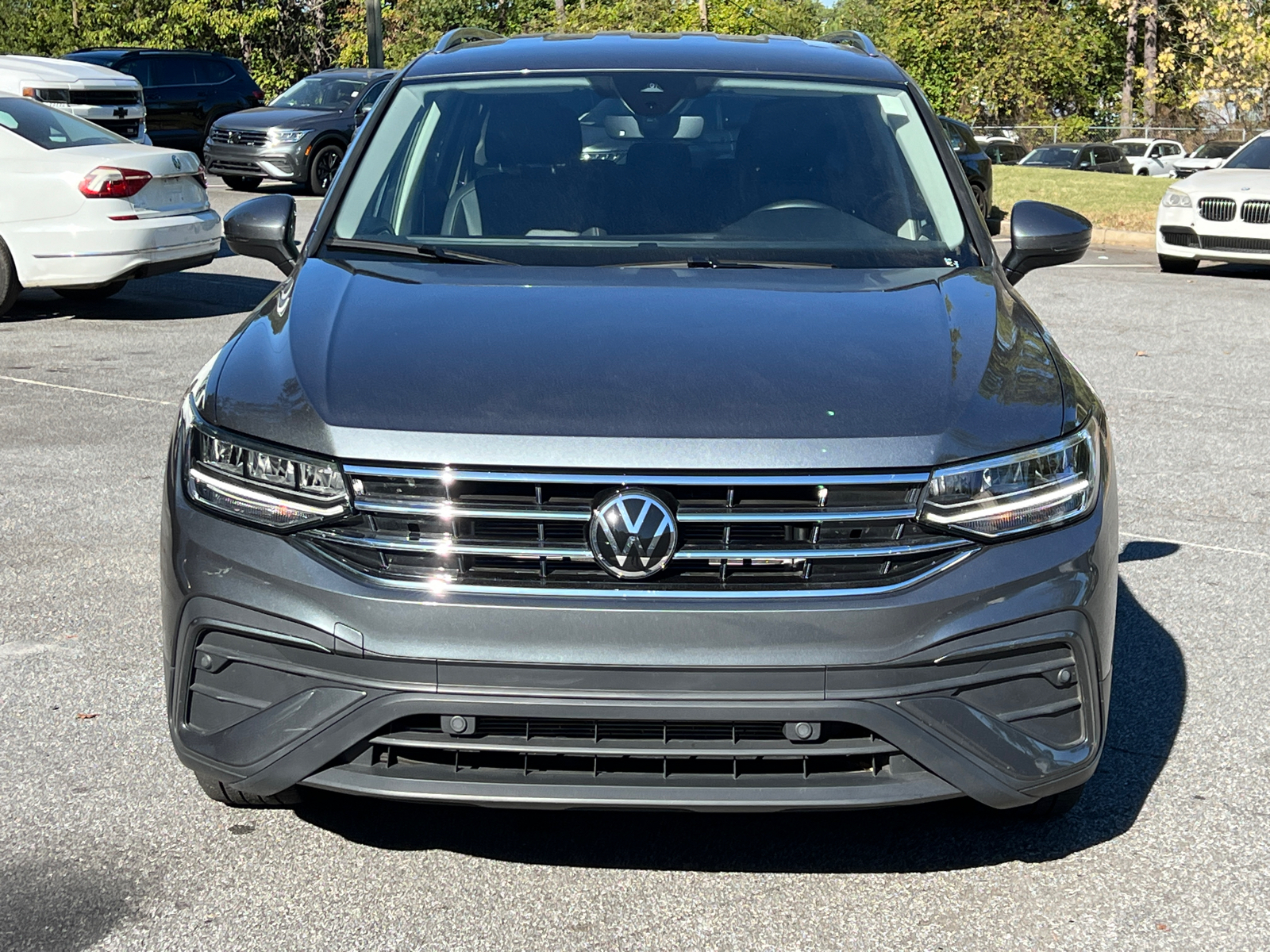 2024 Volkswagen Tiguan 2.0T SE 2