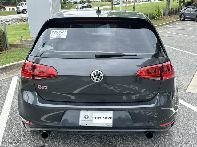 2015 Volkswagen Golf GTI Autobahn 6