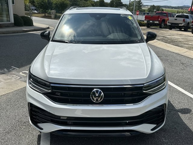 2024 Volkswagen Tiguan 2.0T SE R-Line Black 2