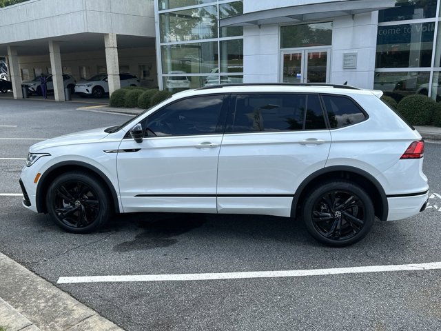 2024 Volkswagen Tiguan 2.0T SE R-Line Black 4