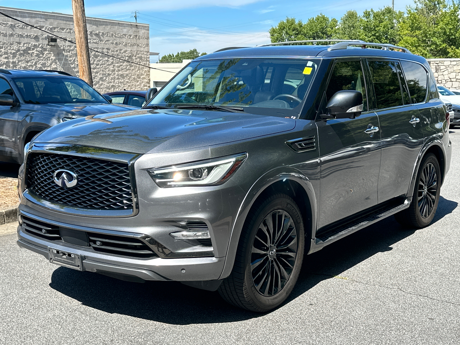 2021 INFINITI QX80 Premium Select 3