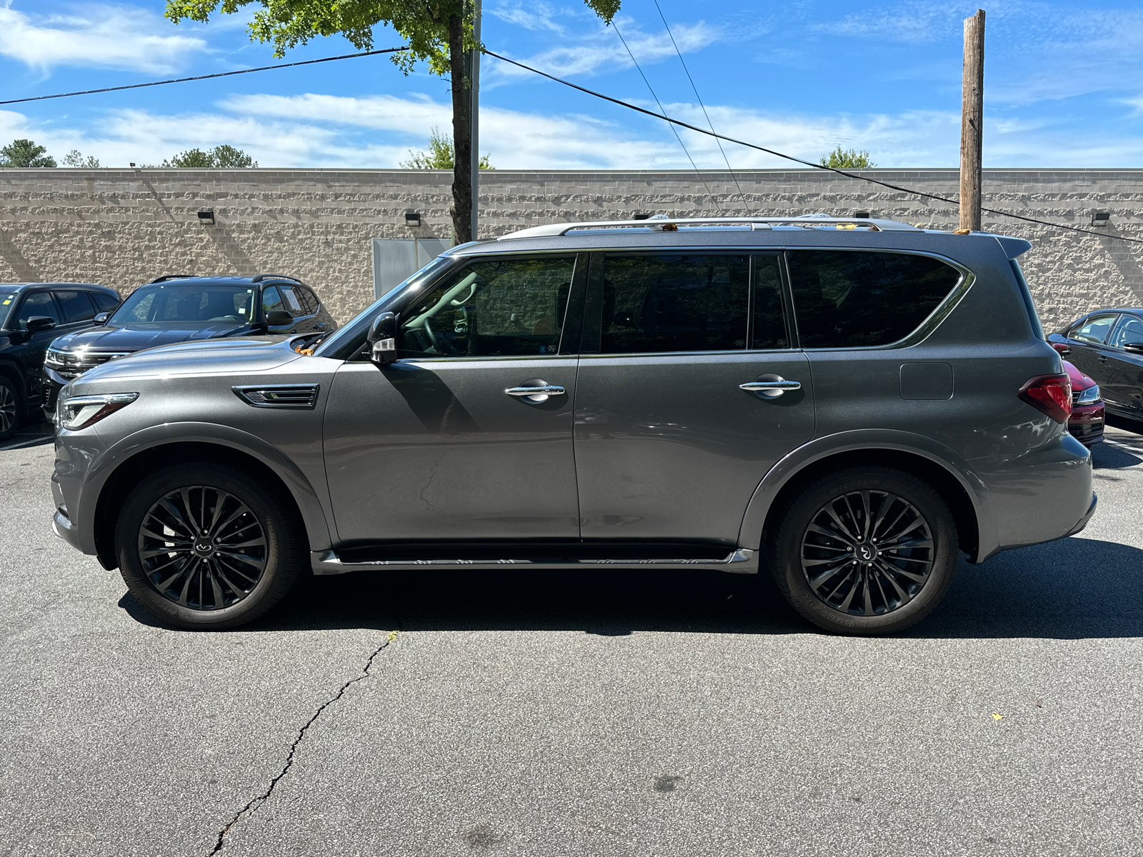 2021 INFINITI QX80 Premium Select 4