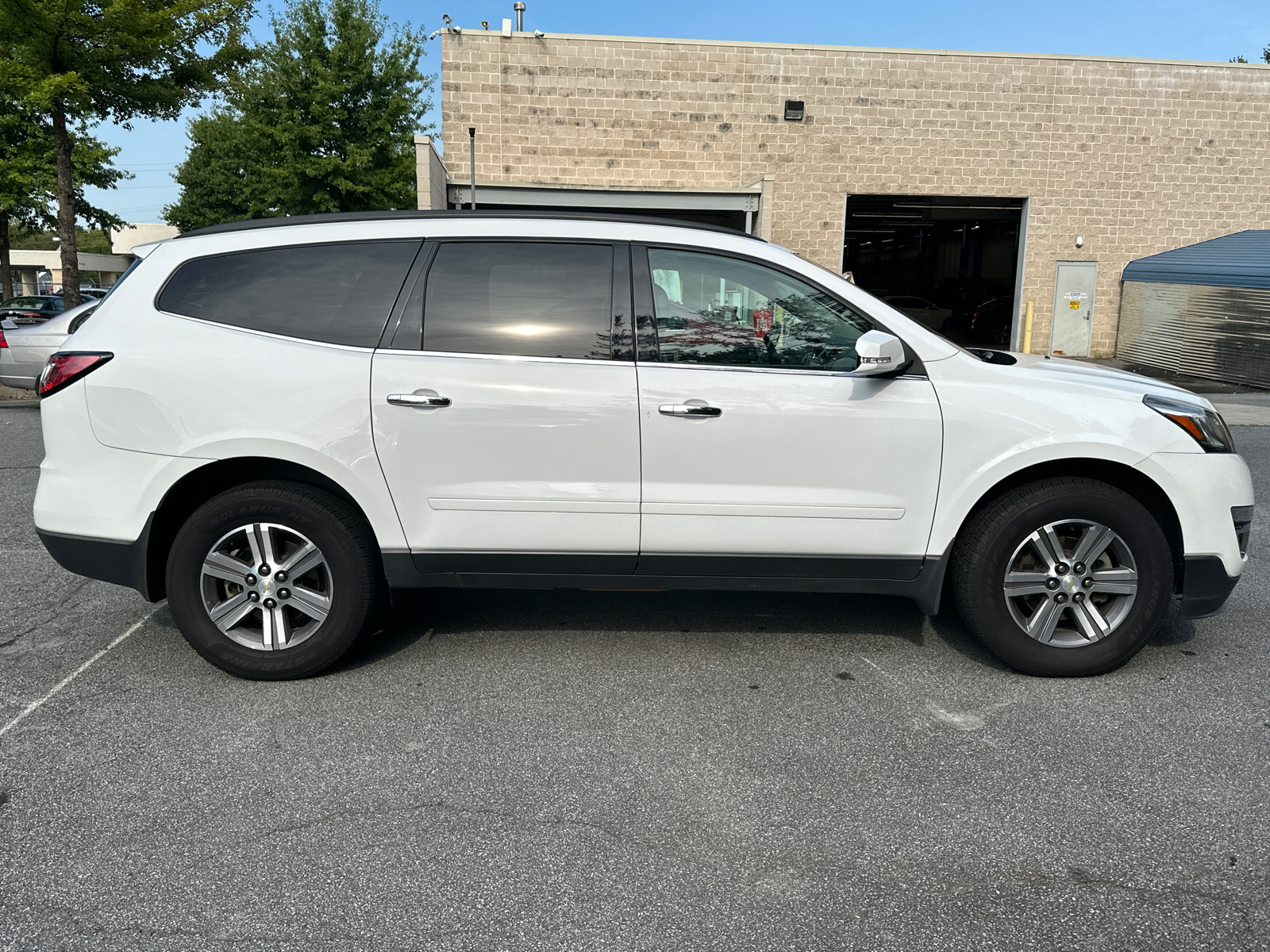 2017 Chevrolet Traverse 2LT 8