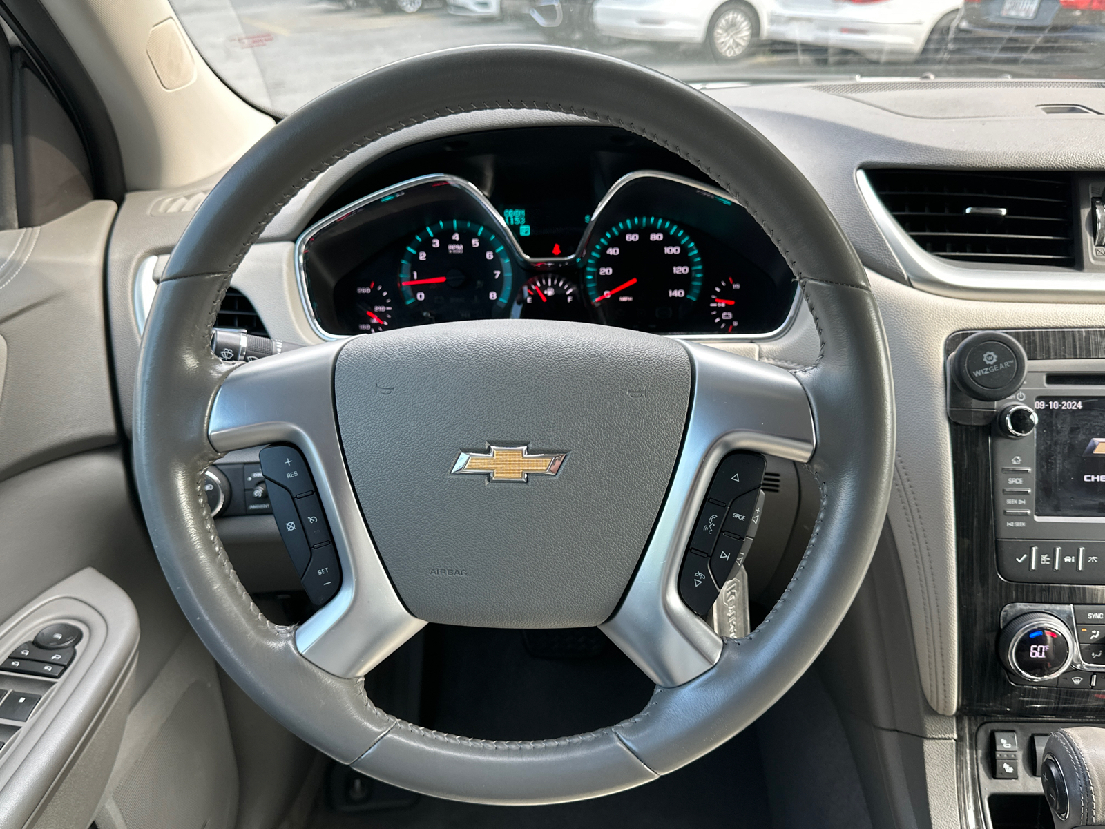 2017 Chevrolet Traverse 2LT 26