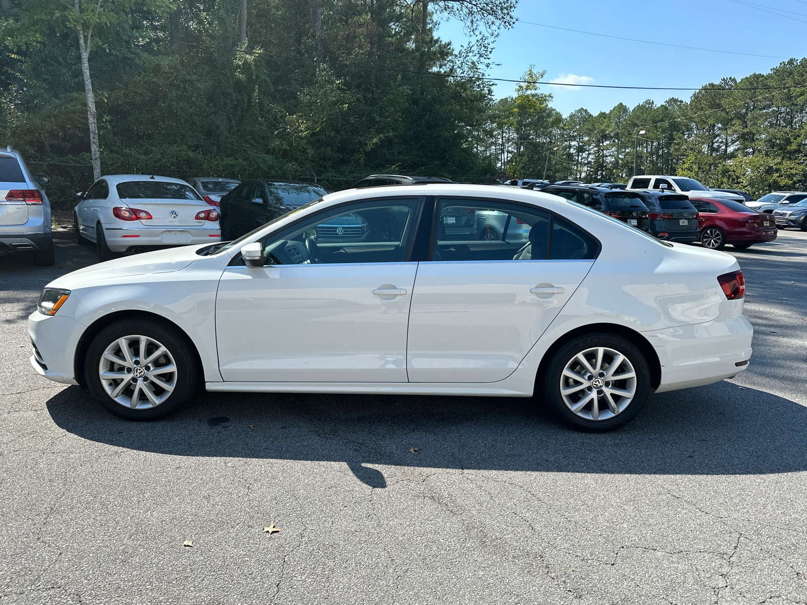 2017 Volkswagen Jetta 1.4T SE 4