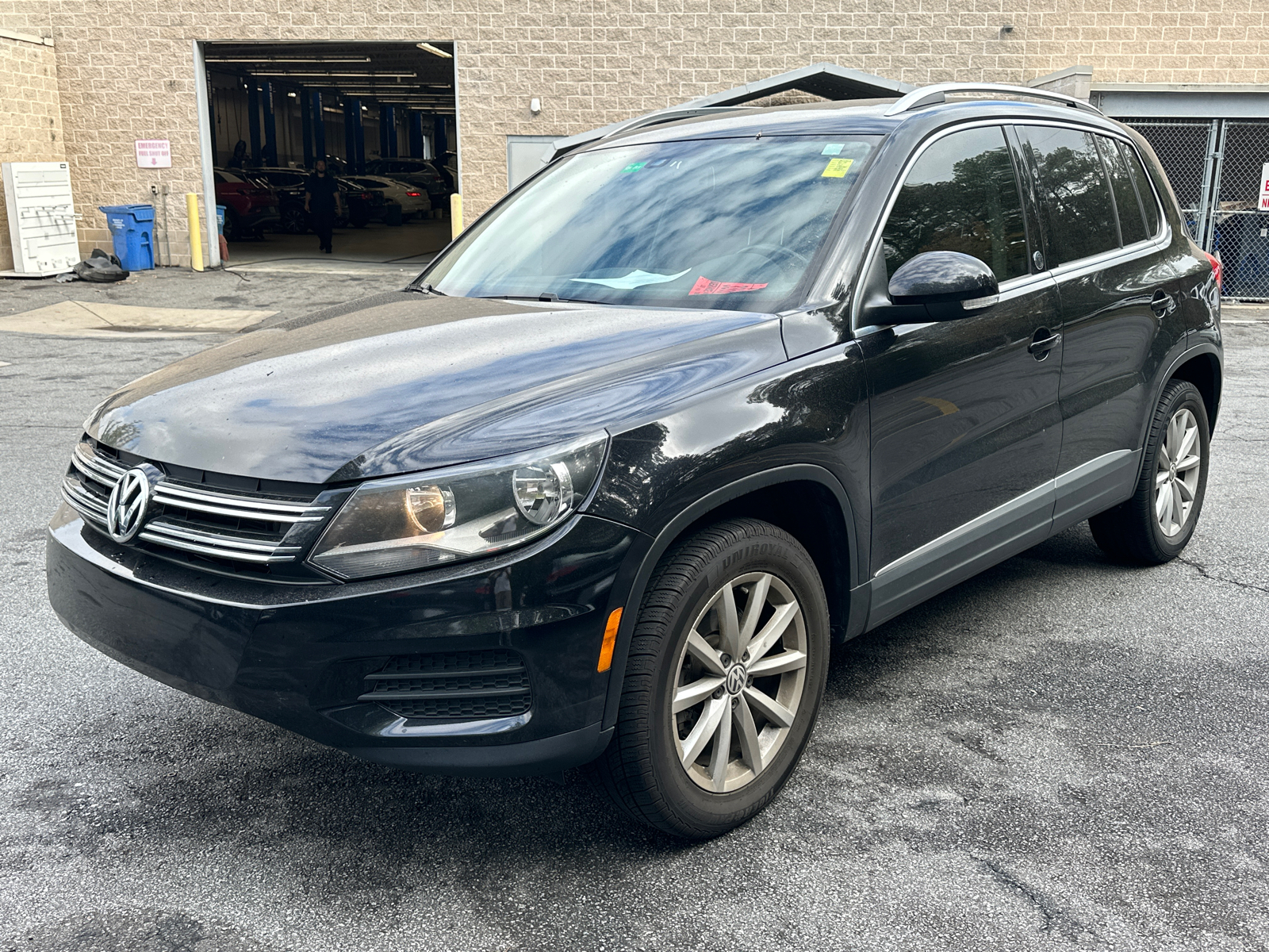 2017 Volkswagen Tiguan Wolfsburg 4