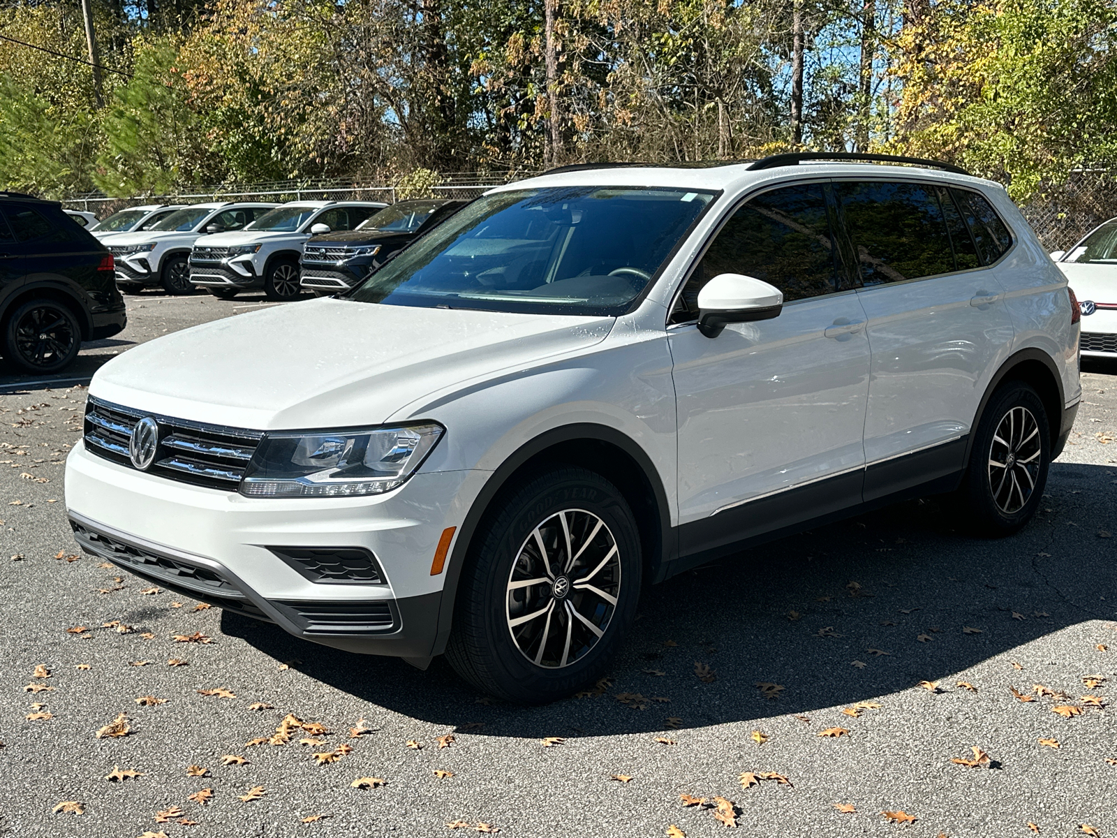 2021 Volkswagen Tiguan 2.0T SE 3