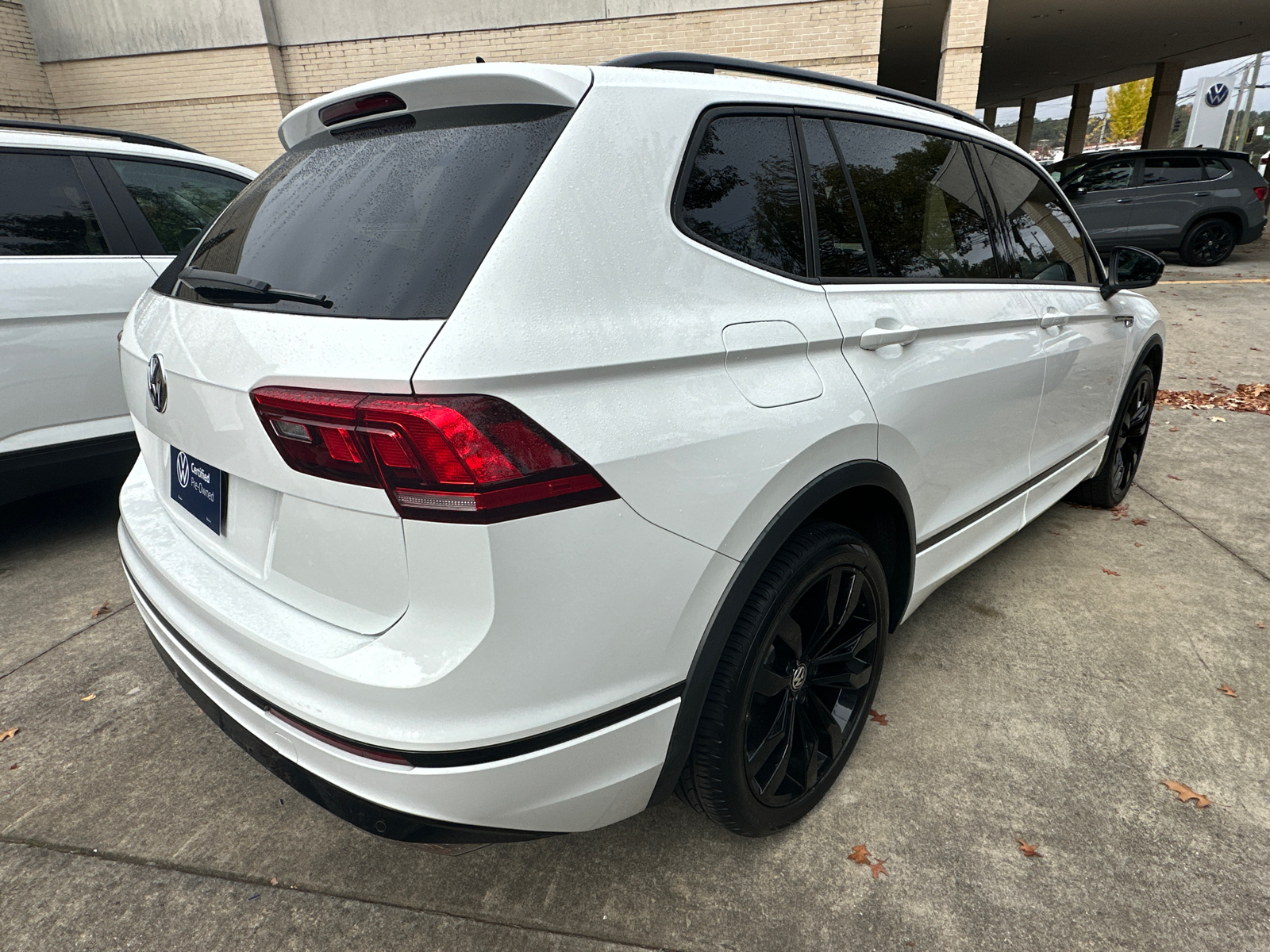 2021 Volkswagen Tiguan 2.0T SE R-Line Black 7