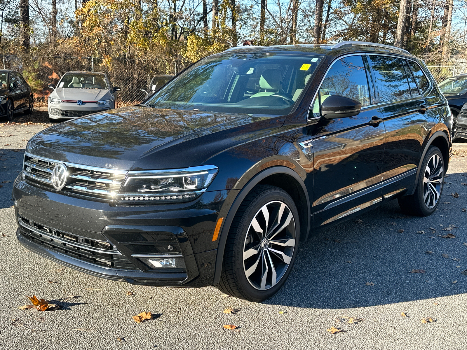 2020 Volkswagen Tiguan 2.0T SEL Premium R-Line 3