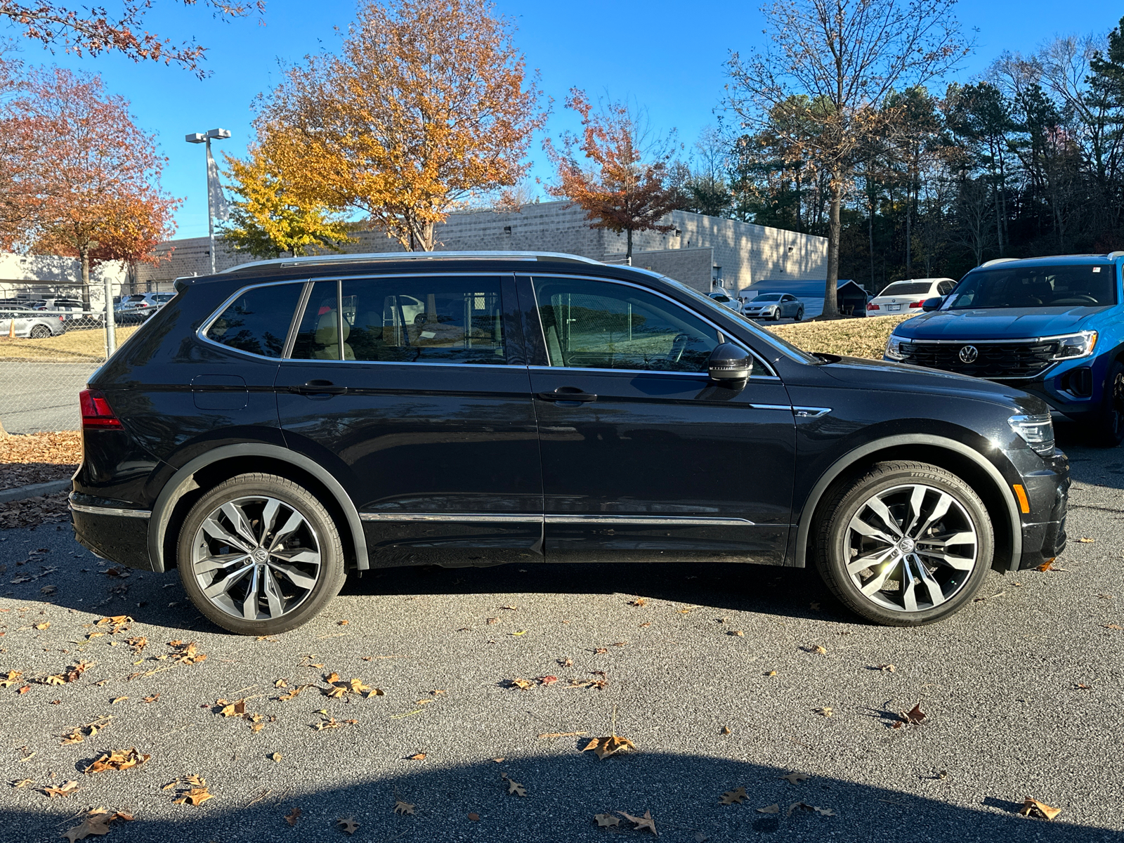 2020 Volkswagen Tiguan 2.0T SEL Premium R-Line 8