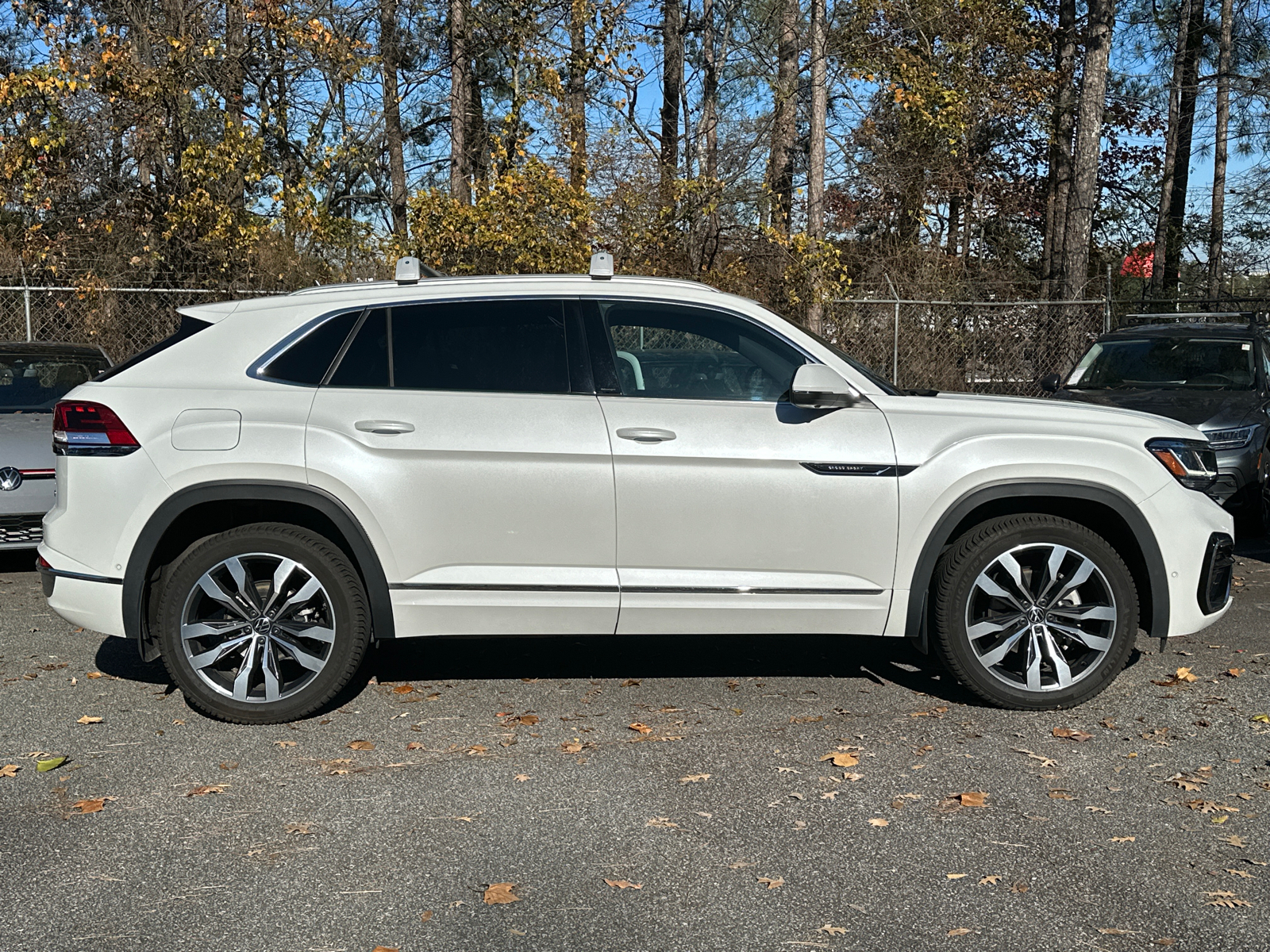 2021 Volkswagen Atlas Cross Sport 3.6L V6 SEL Premium R-Line 8