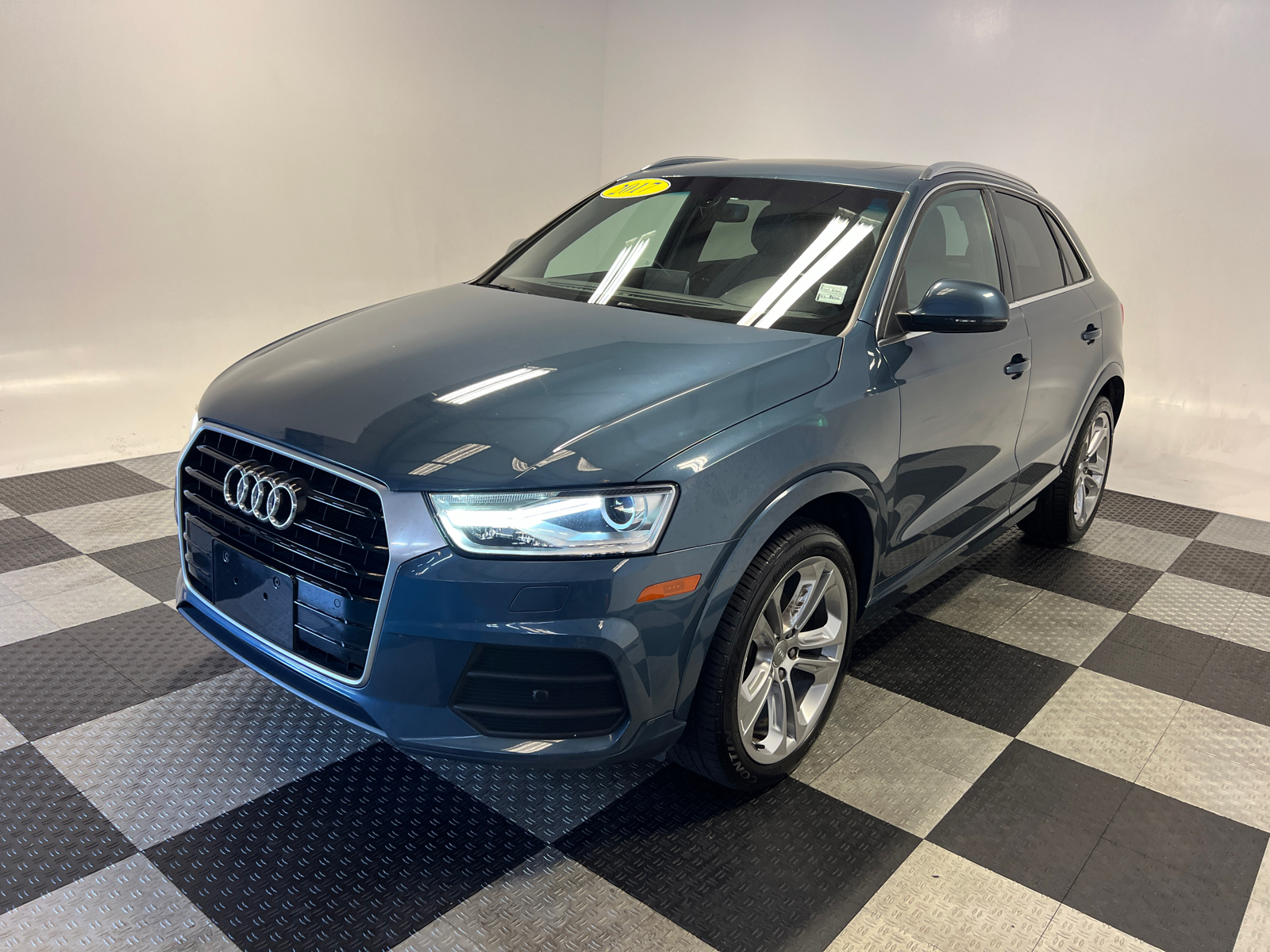 2017 Audi Q3 2.0T Premium 3