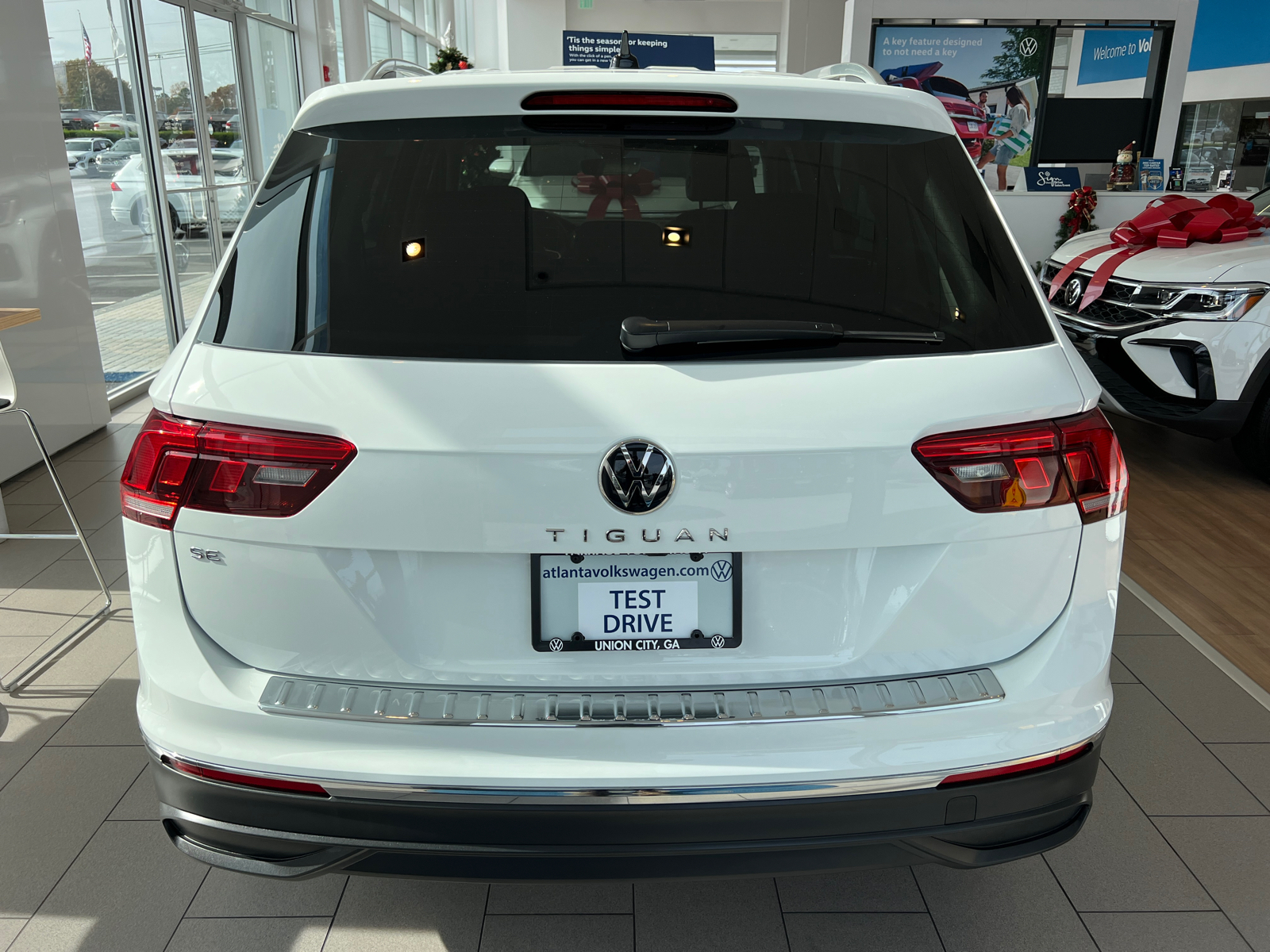 2024 Volkswagen Tiguan 2.0T SE 7